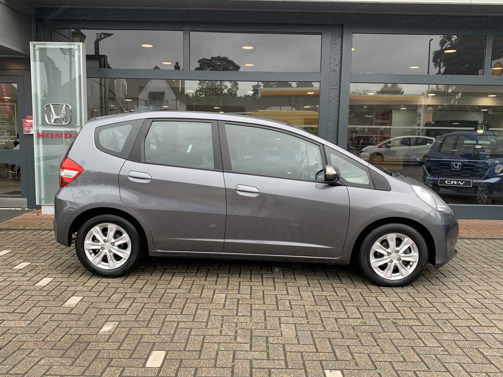 Honda JAZZ 1.4 i-VTEC ES-T 5dr CVT - Image 5