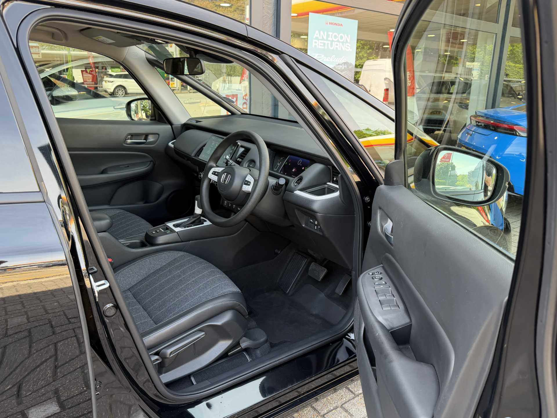 Honda Jazz 1.5 i-MMD Hybrid SR 5dr eCVT - Image 15