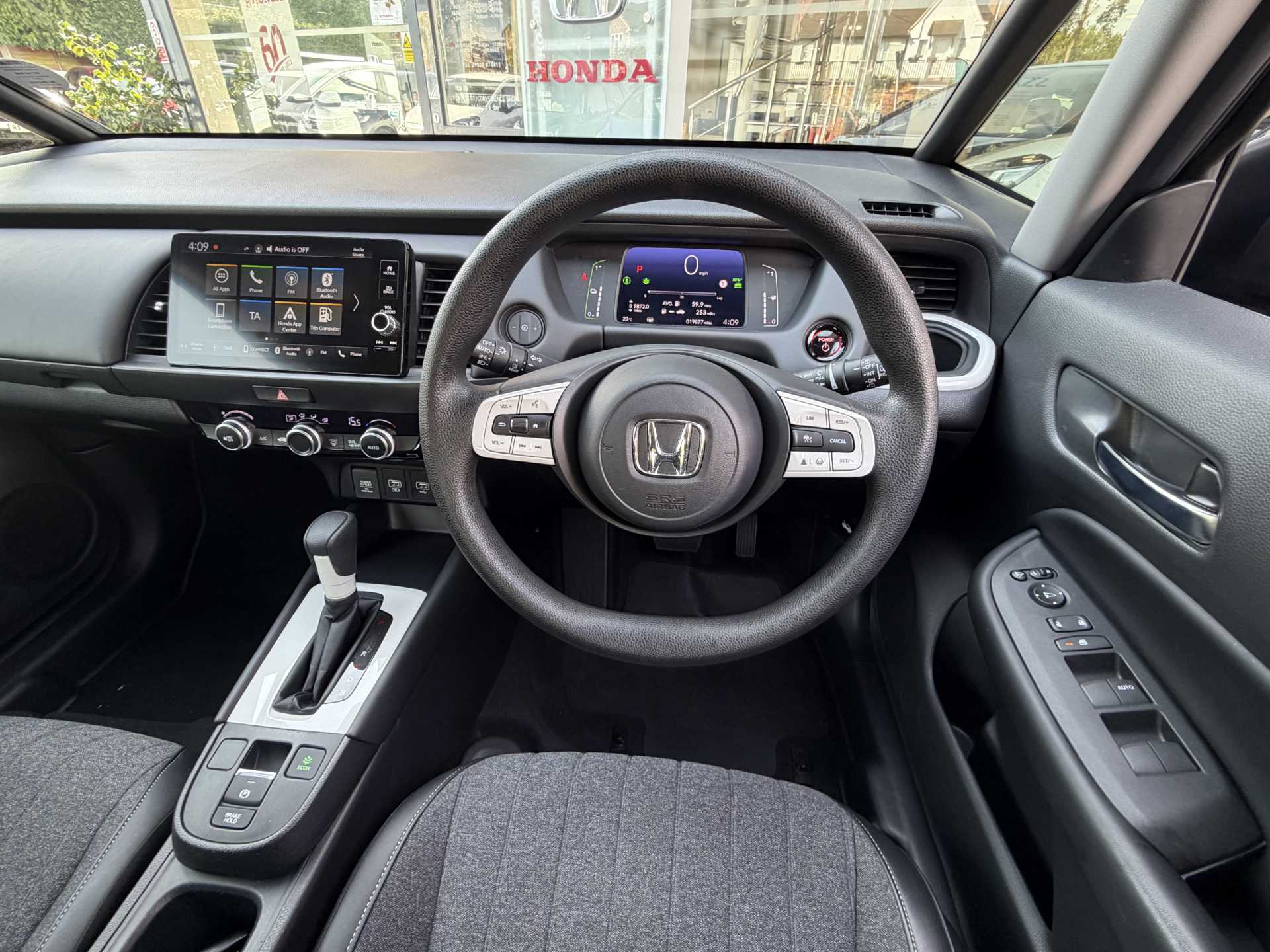 Honda Jazz 1.5 i-MMD Hybrid SR 5dr eCVT - Image 16