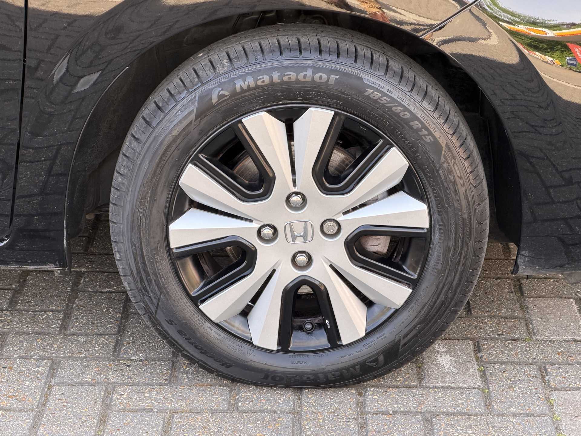 Honda Jazz 1.5 i-MMD Hybrid SR 5dr eCVT - Image 9