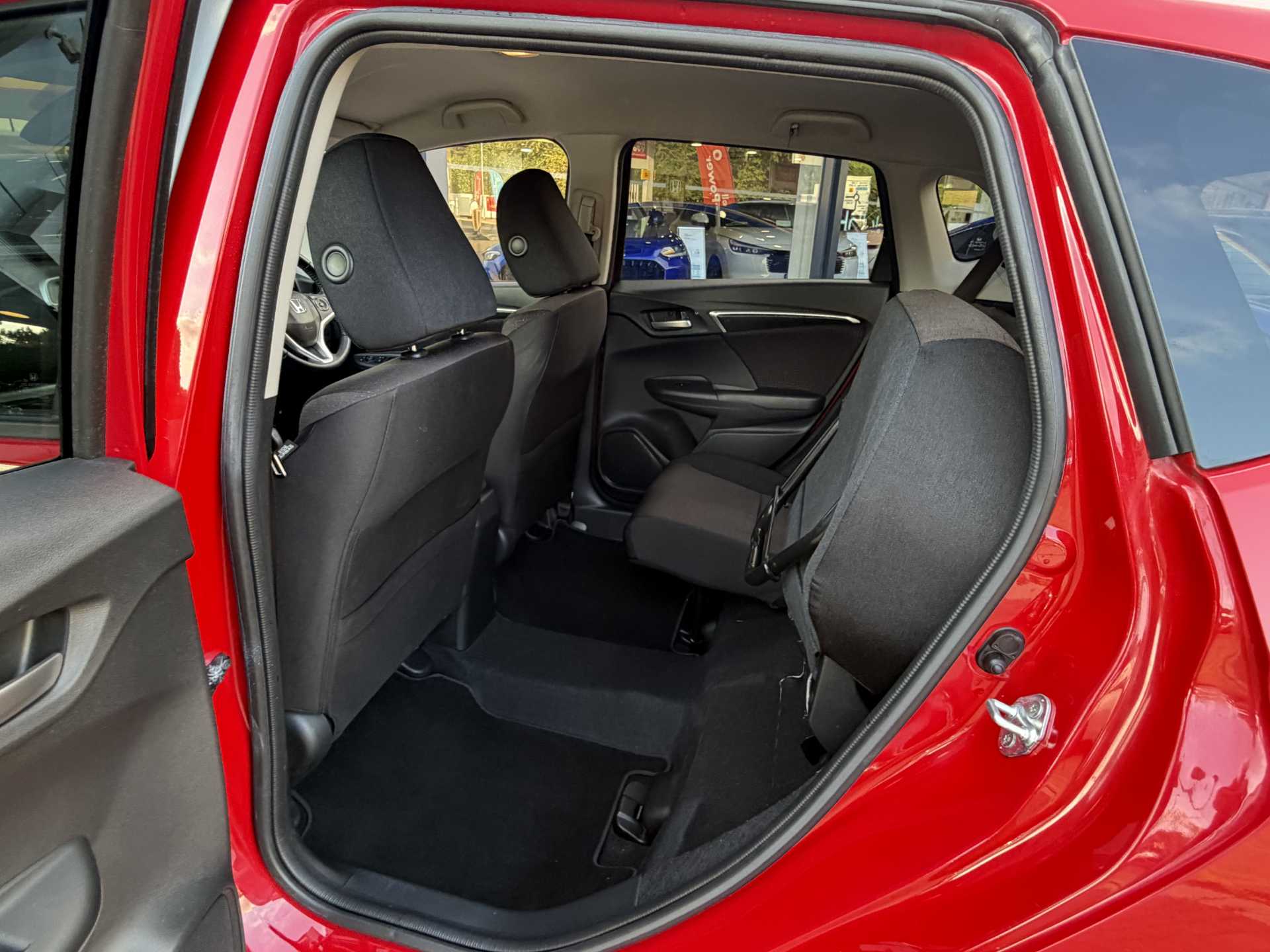Honda Jazz 1.3 EX 5dr CVT - Image 18