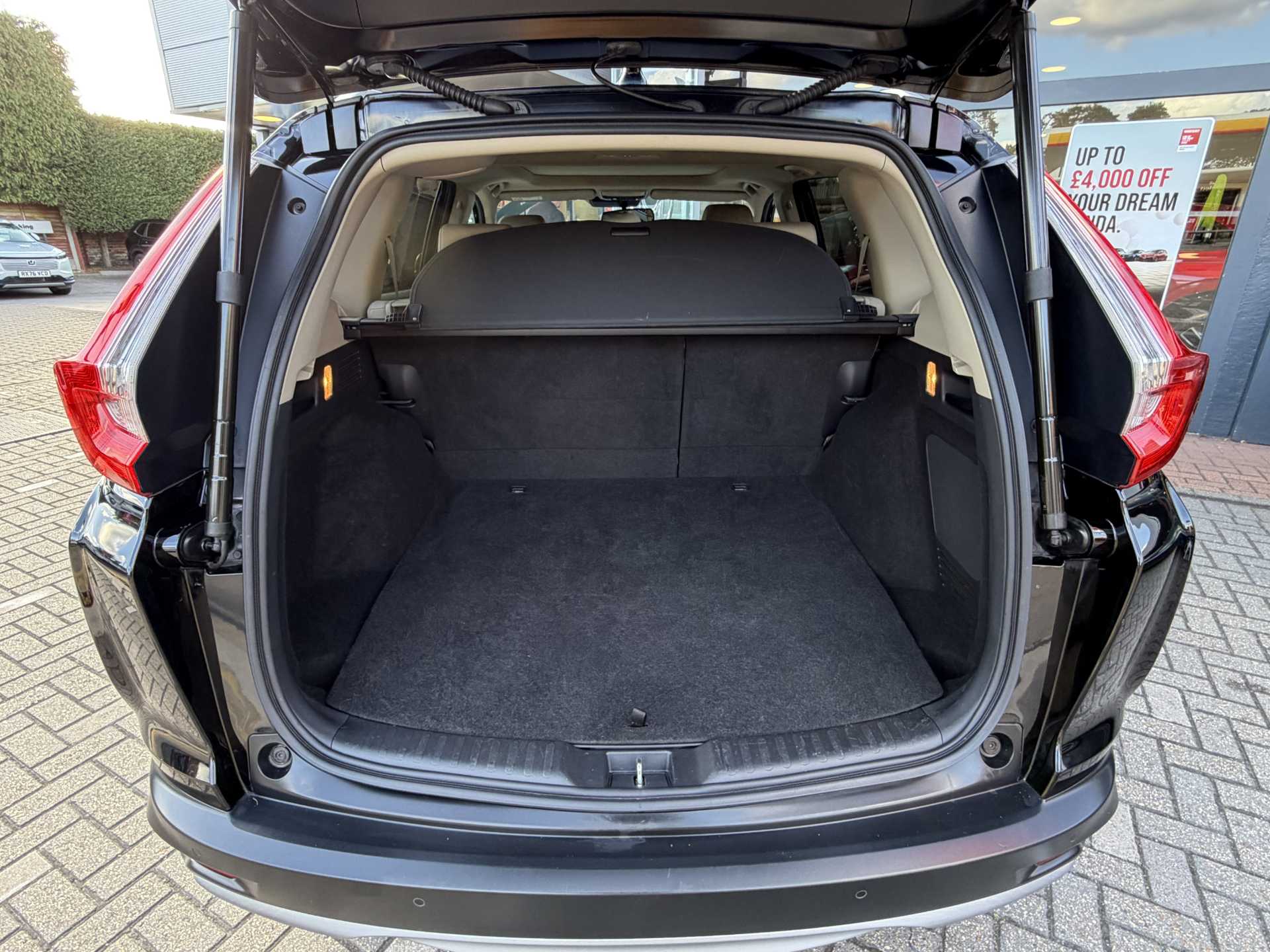 Honda CR-V 2.0 i-MMD Hybrid EX 5dr eCVT — image 13
