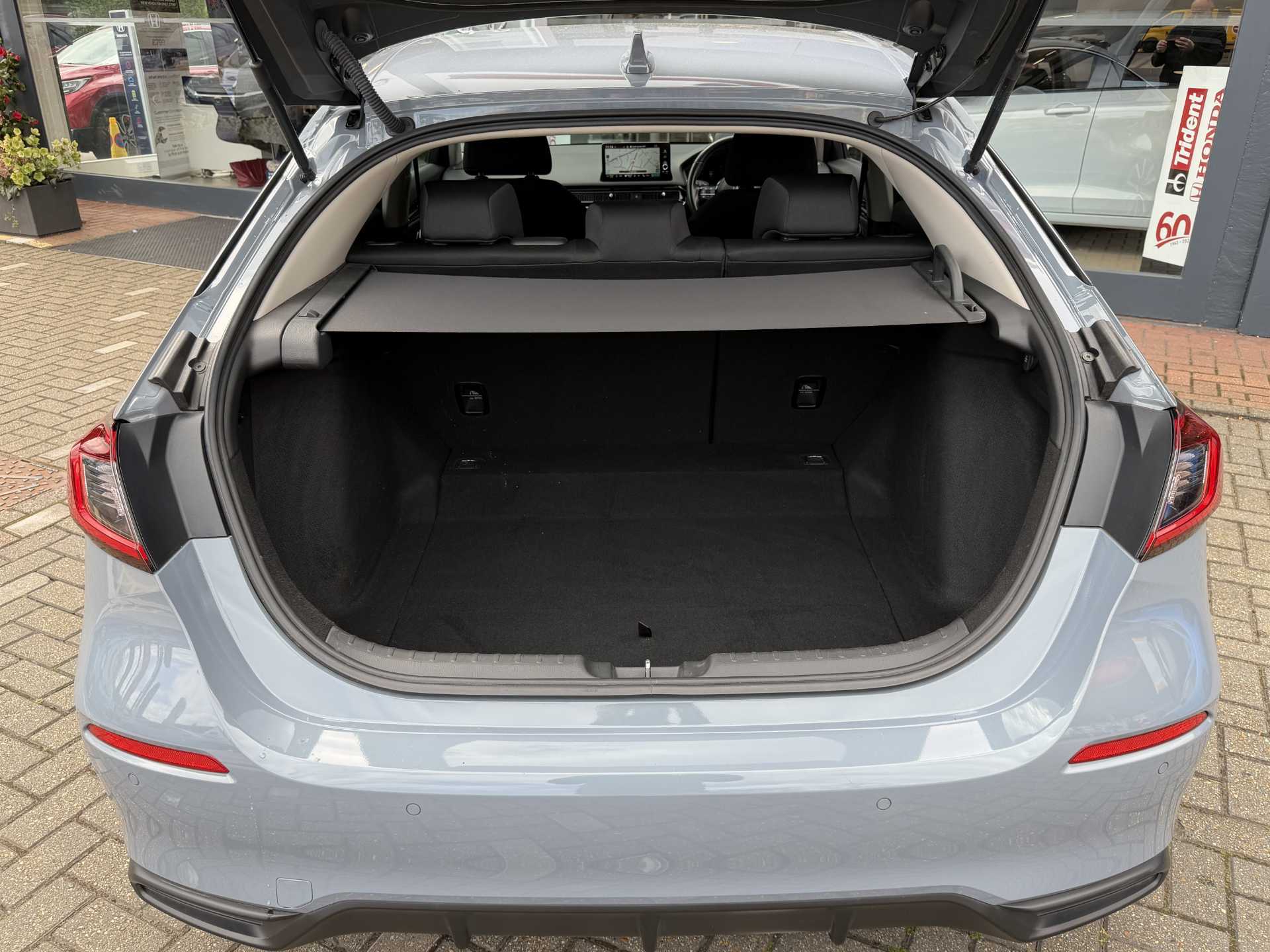 Honda Civic 2.0 eHEV Elegance 5dr CVT - Image 13