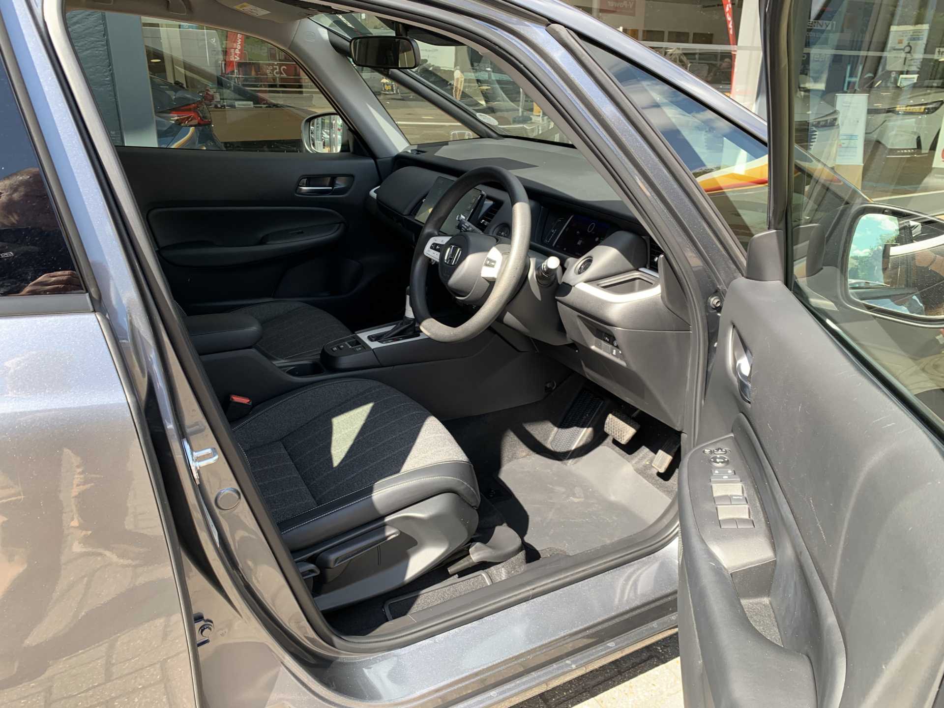 Honda Jazz 1.5 i-MMD Hybrid SR 5dr eCVT - Image 15