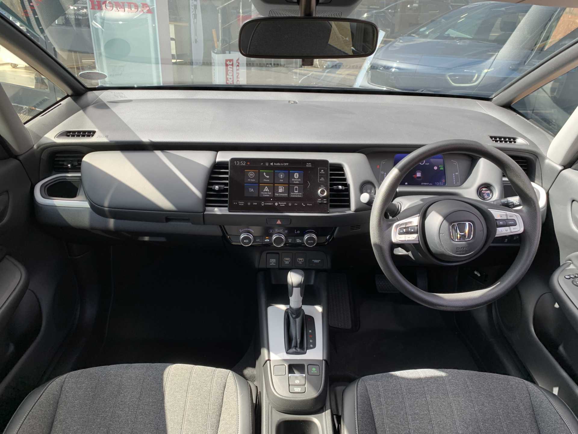 Honda Jazz 1.5 i-MMD Hybrid SR 5dr eCVT - Image 4