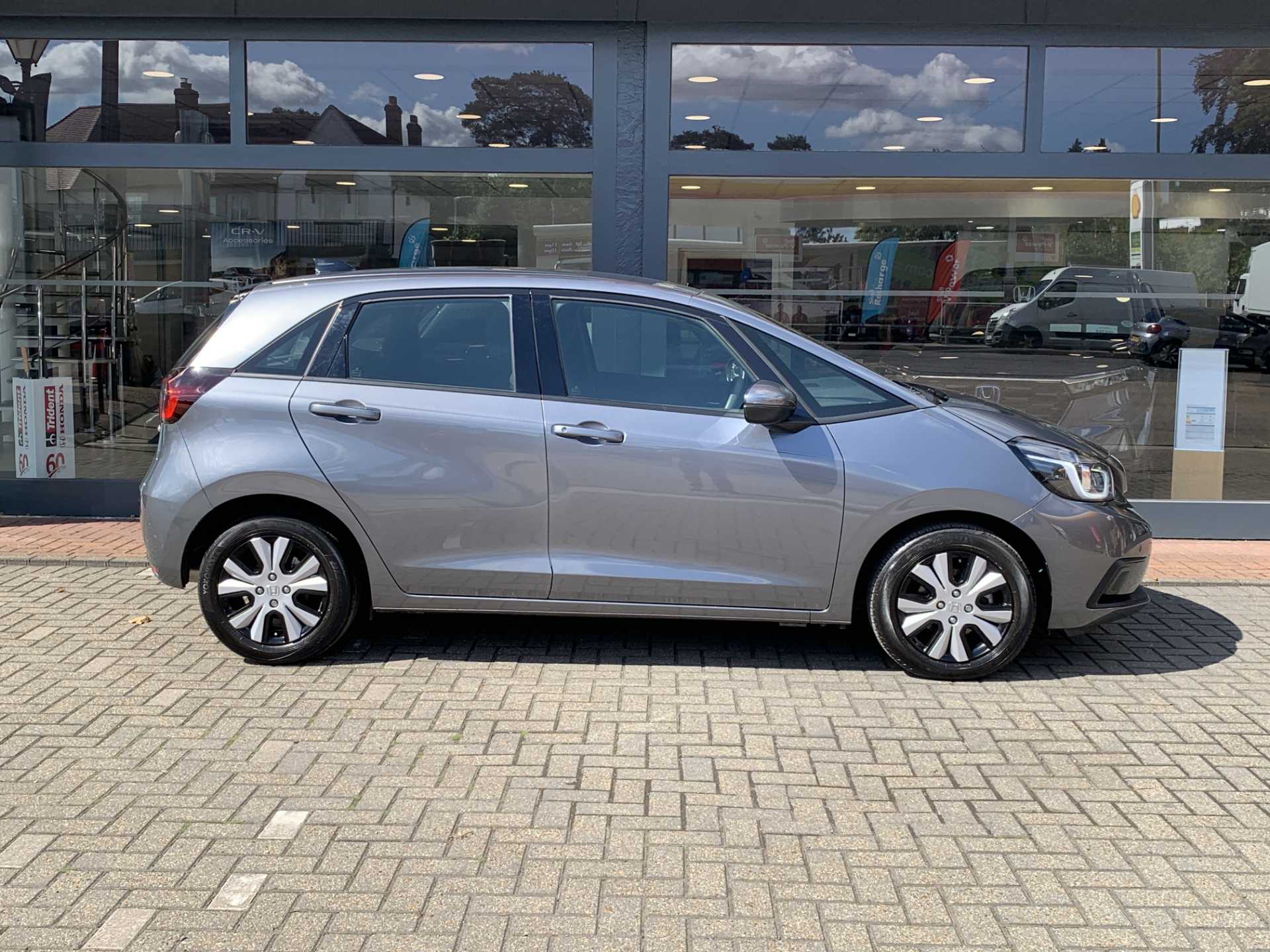 Honda Jazz 1.5 i-MMD Hybrid SR 5dr eCVT - Image 5
