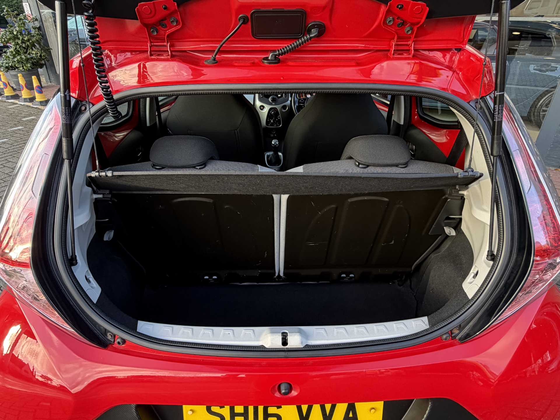 Toyota AYGO 1.0 VVT-i X-Play 5dr - Image 13