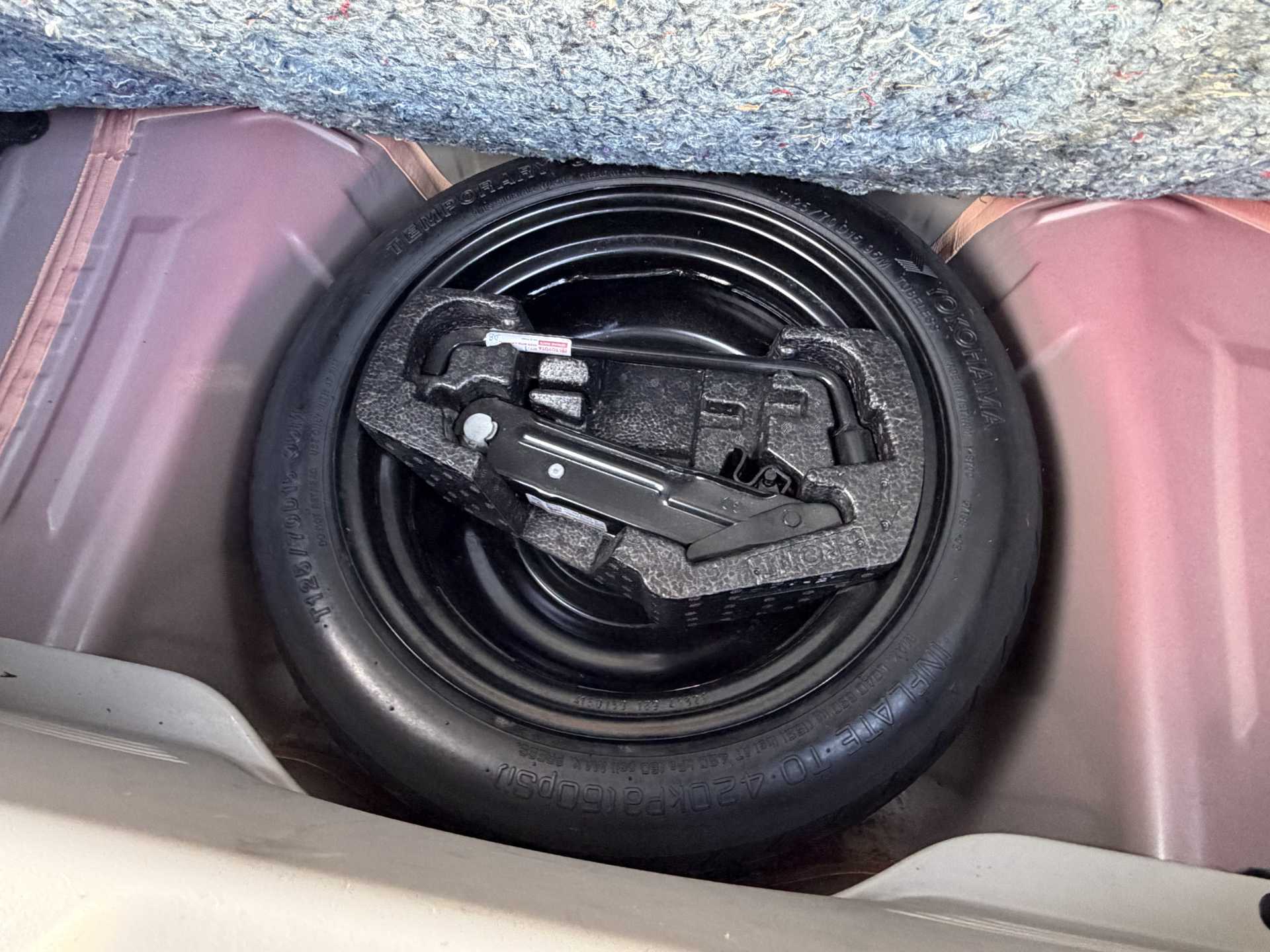 Toyota AYGO 1.0 VVT-i X-Play 5dr - Image 19