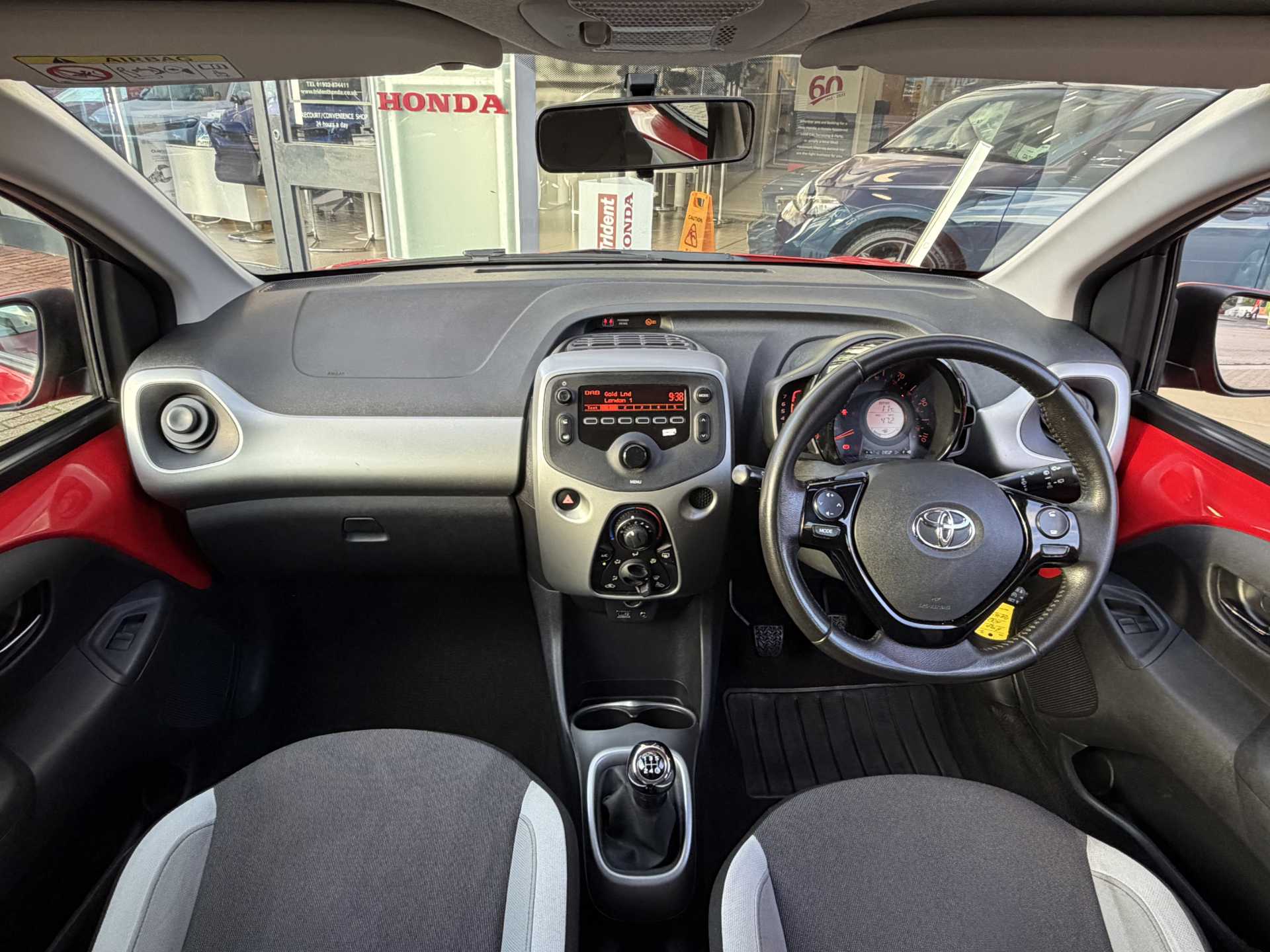 Toyota AYGO 1.0 VVT-i X-Play 5dr - Image 4