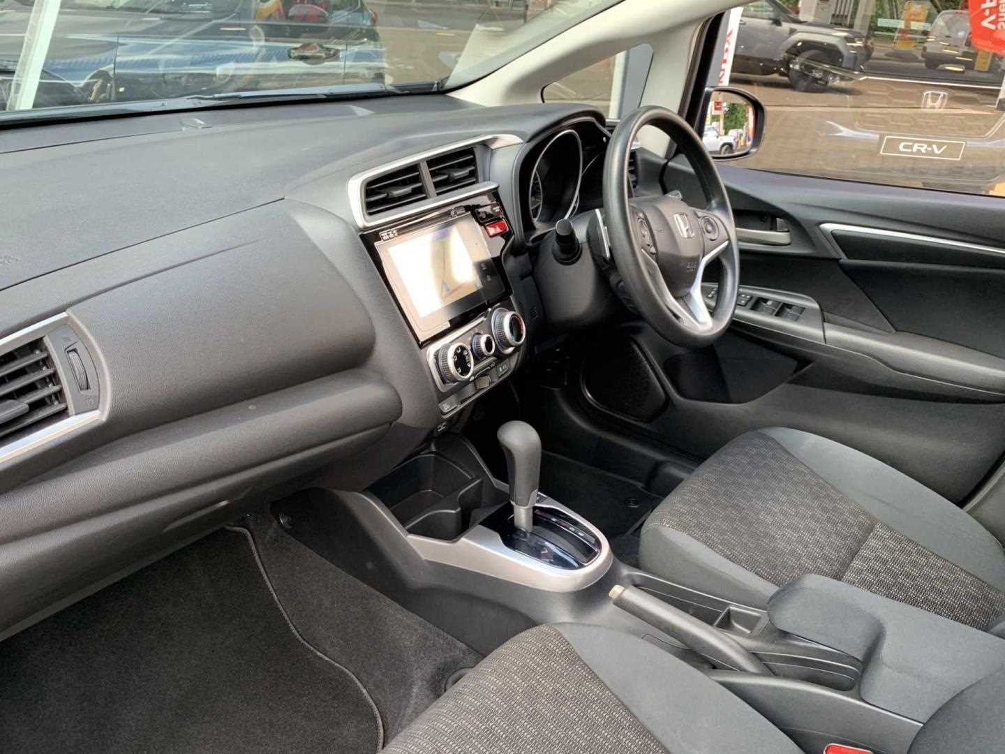 Honda JAZZ 1.3 SE Navi 5dr CVT - Image 2