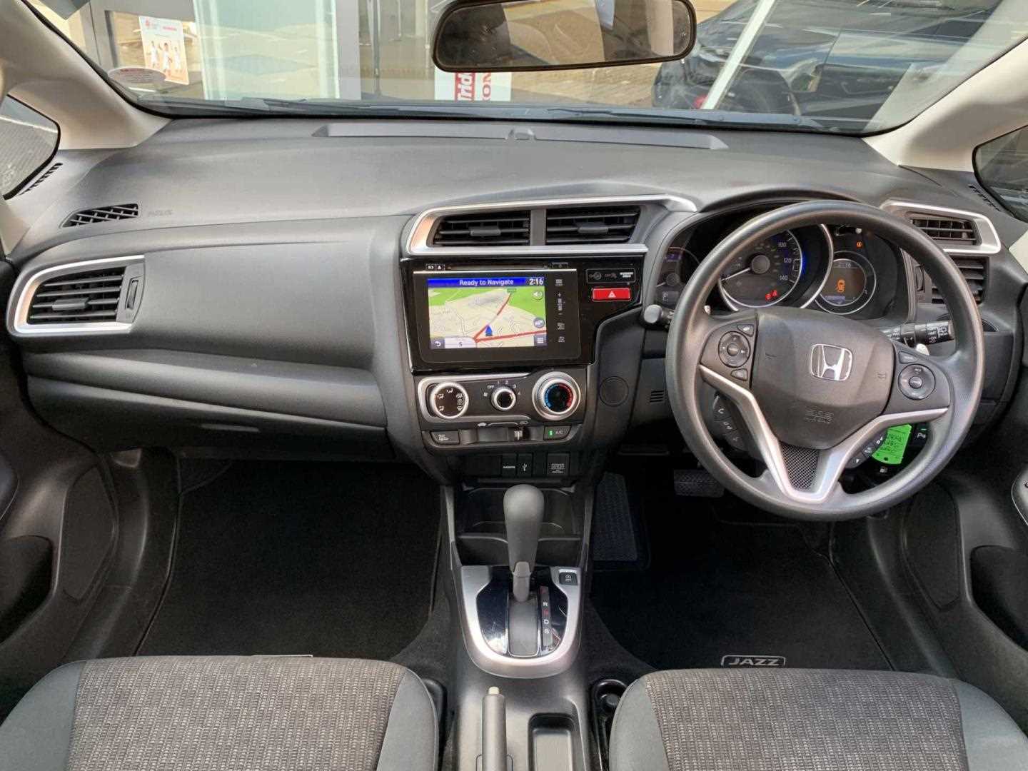 Honda JAZZ 1.3 SE Navi 5dr CVT - Image 4