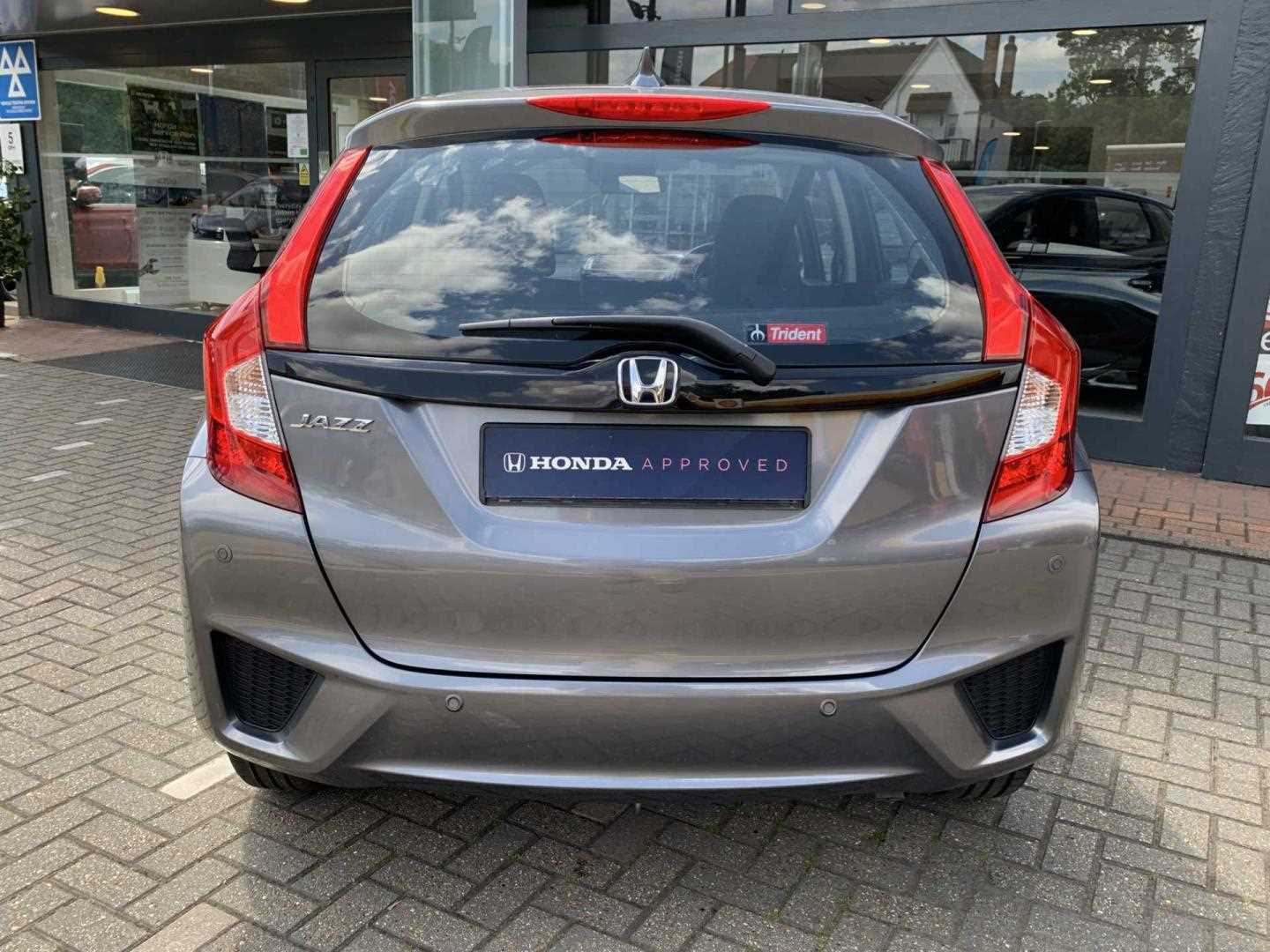 Honda JAZZ 1.3 SE Navi 5dr CVT - Image 7