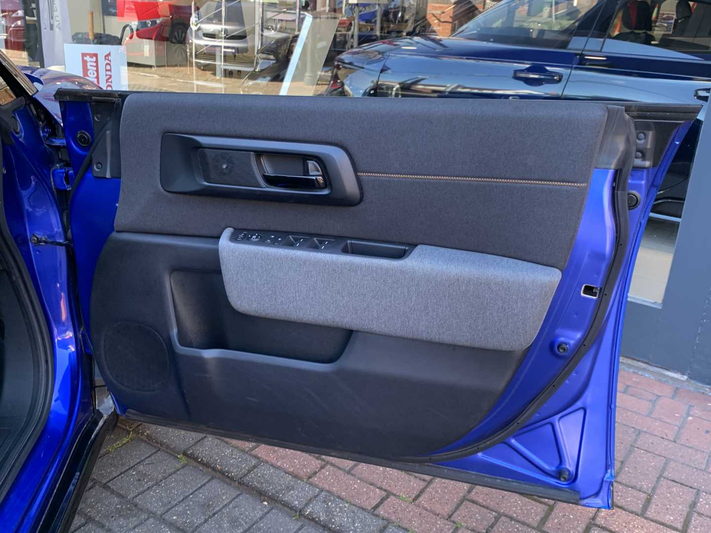 Honda e 113kW Advance 36kWh 5dr Auto 17AW - Image 17