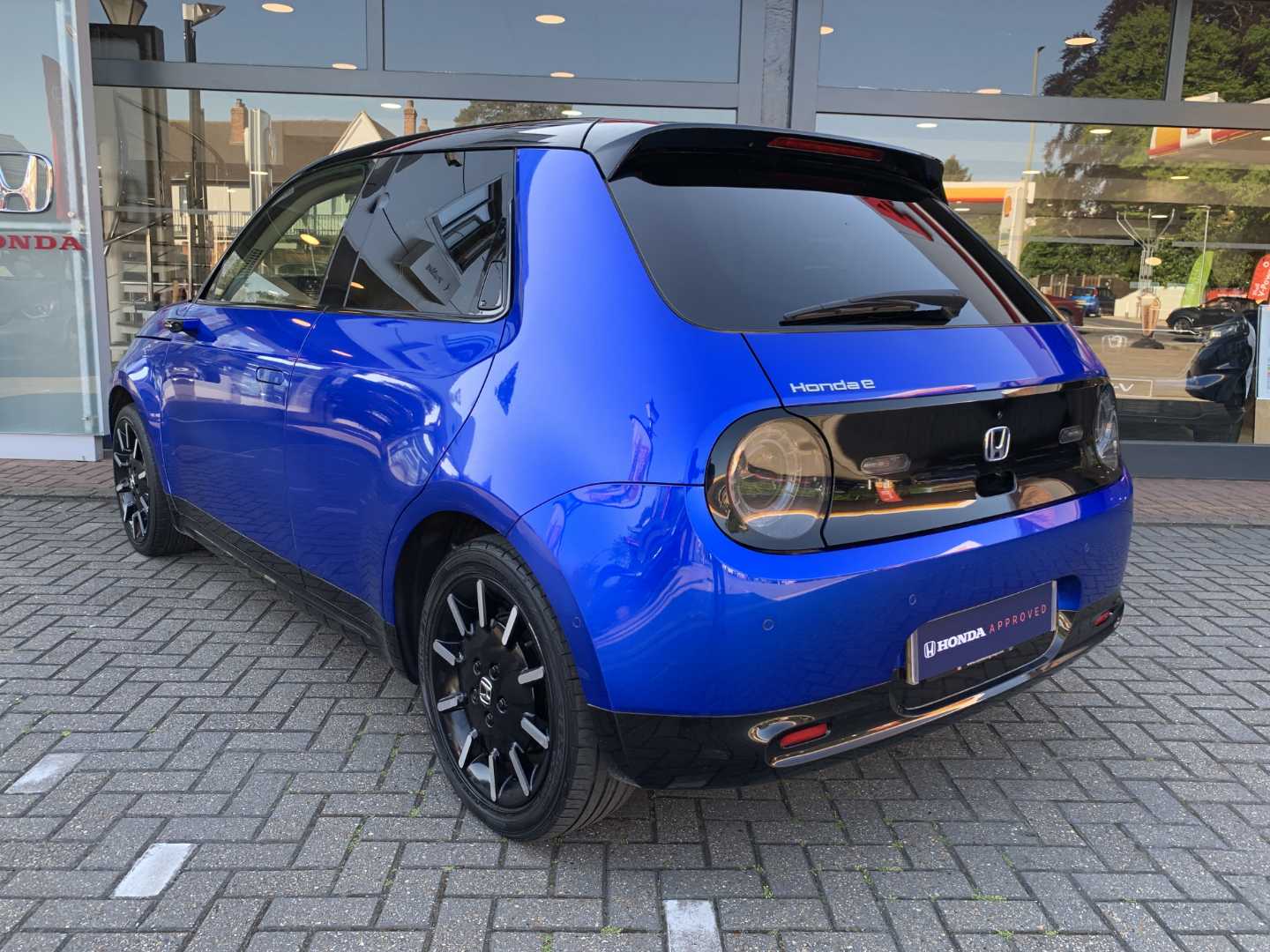Honda e 113kW Advance 36kWh 5dr Auto 17AW - Image 3