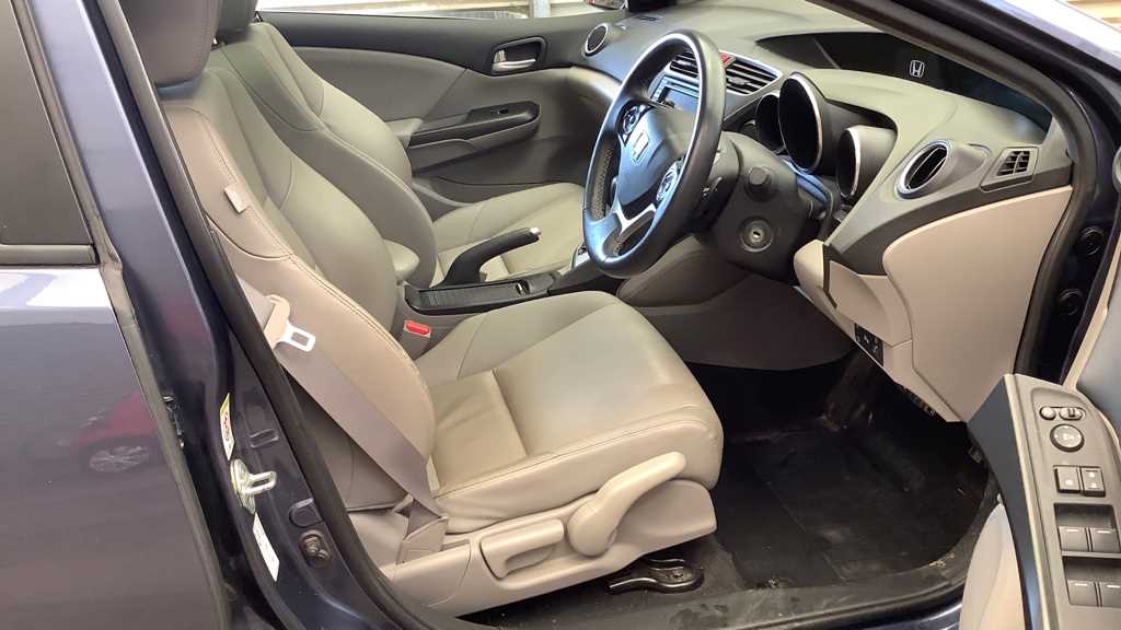Honda CIVIC 1.8 i-VTEC SR 5dr Auto - Image 2