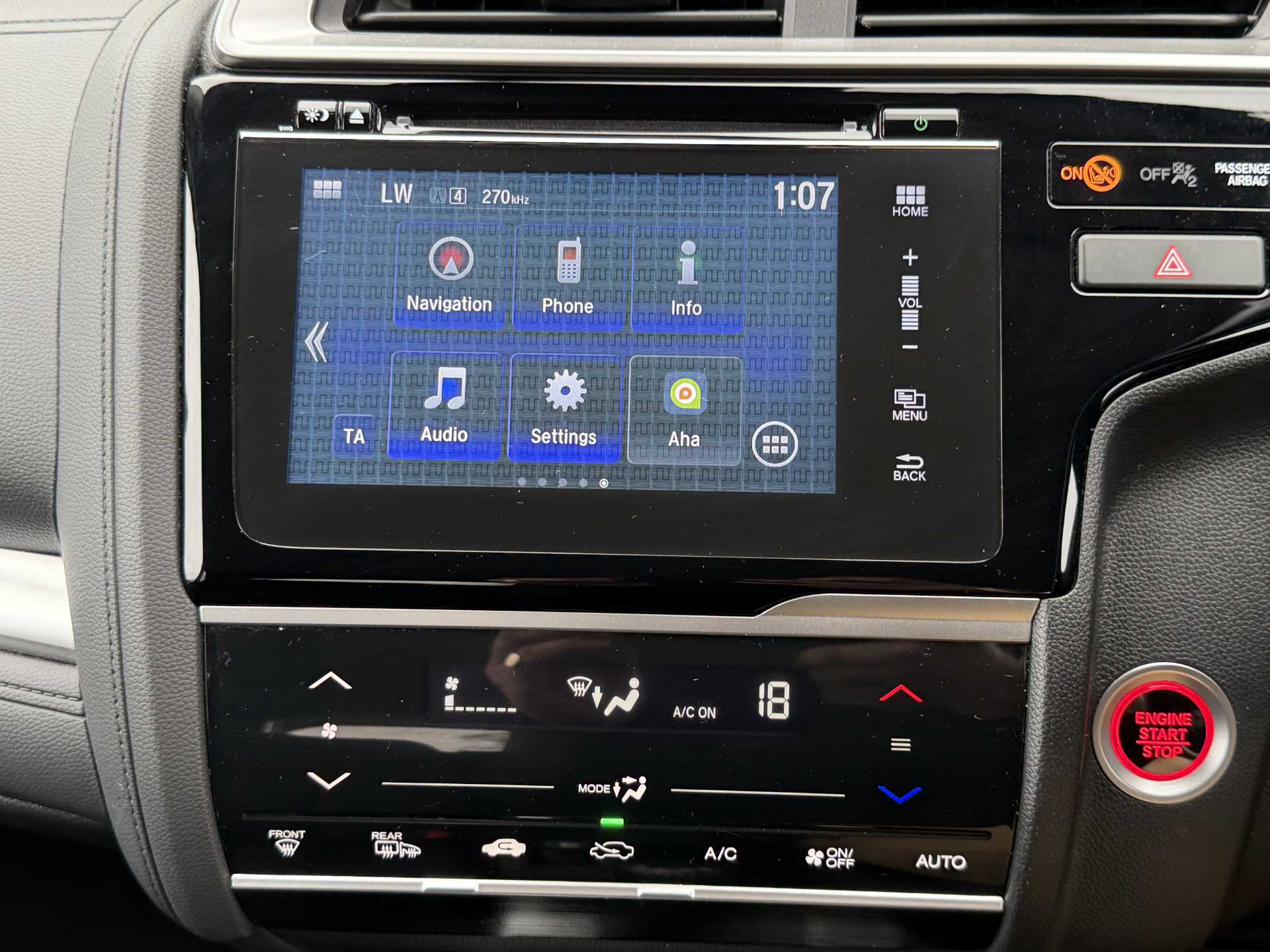 Honda Jazz 1.3 i-VTEC EX Navi 5dr - Image 16