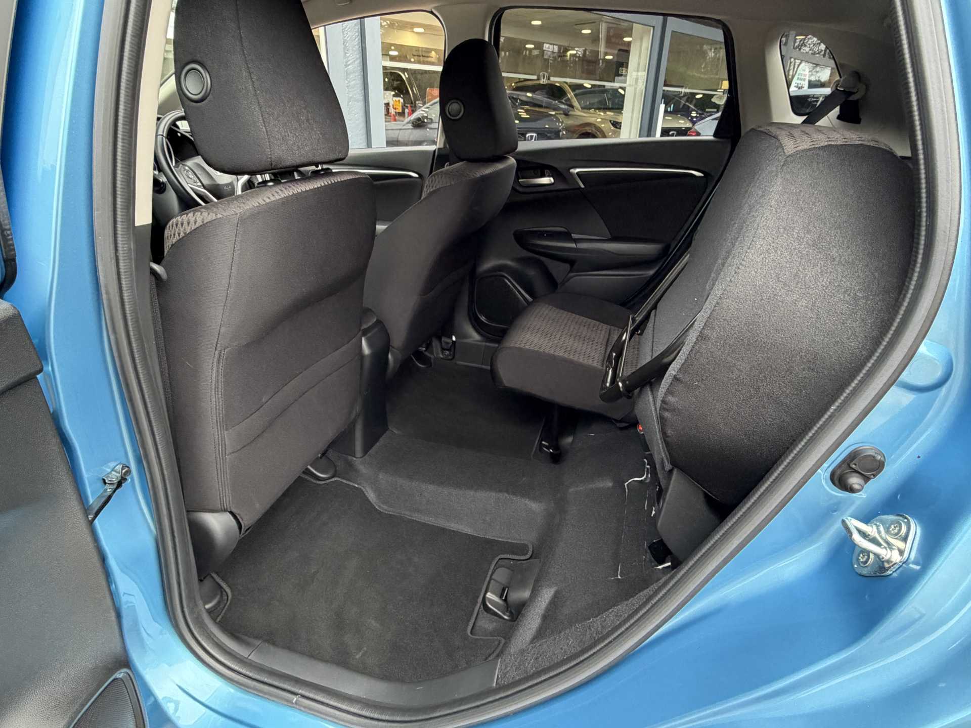 Honda Jazz 1.3 i-VTEC EX Navi 5dr - Image 18