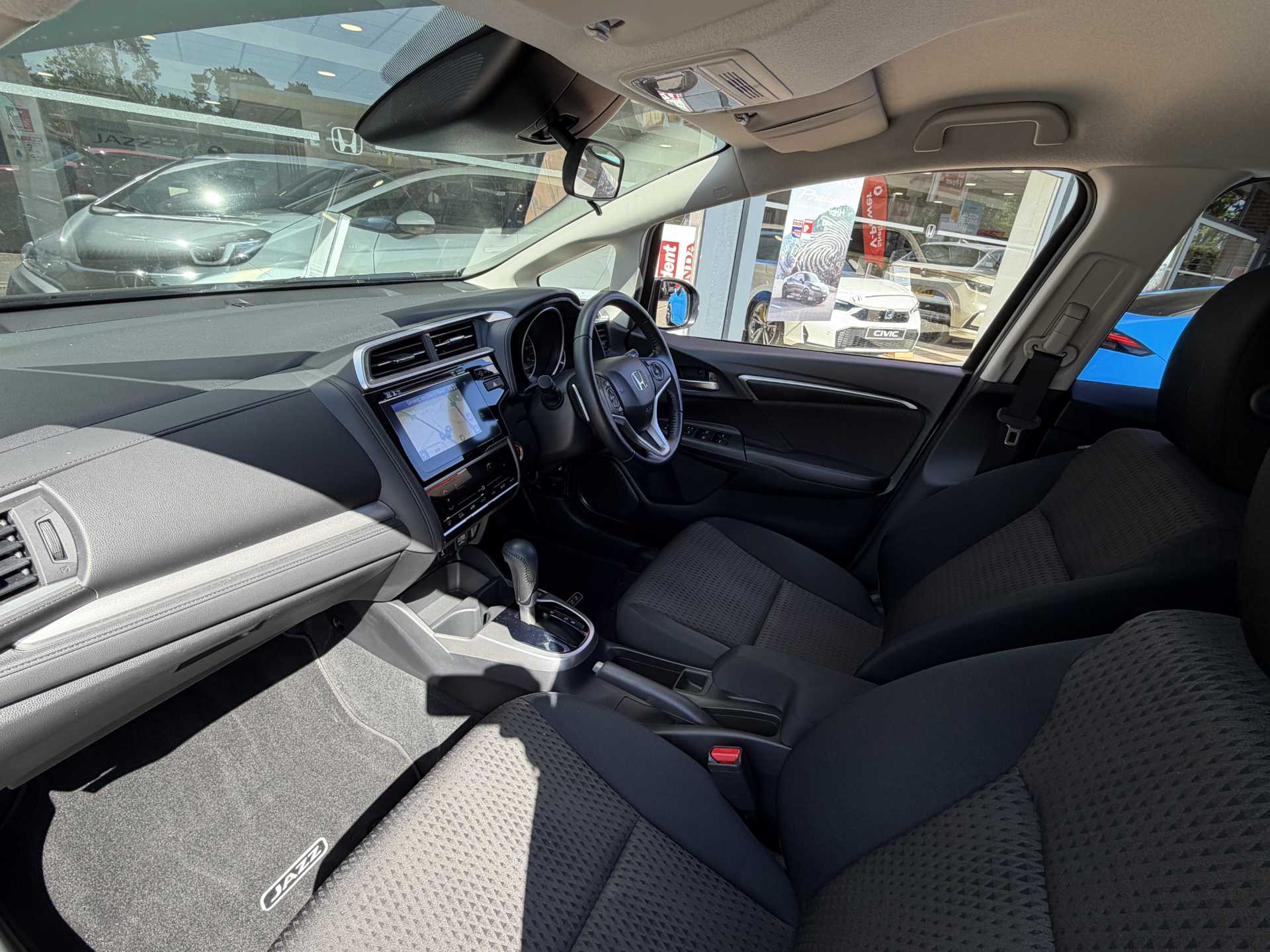 Honda Jazz 1.3 i-VTEC EX Navi 5dr CVT - Image 2