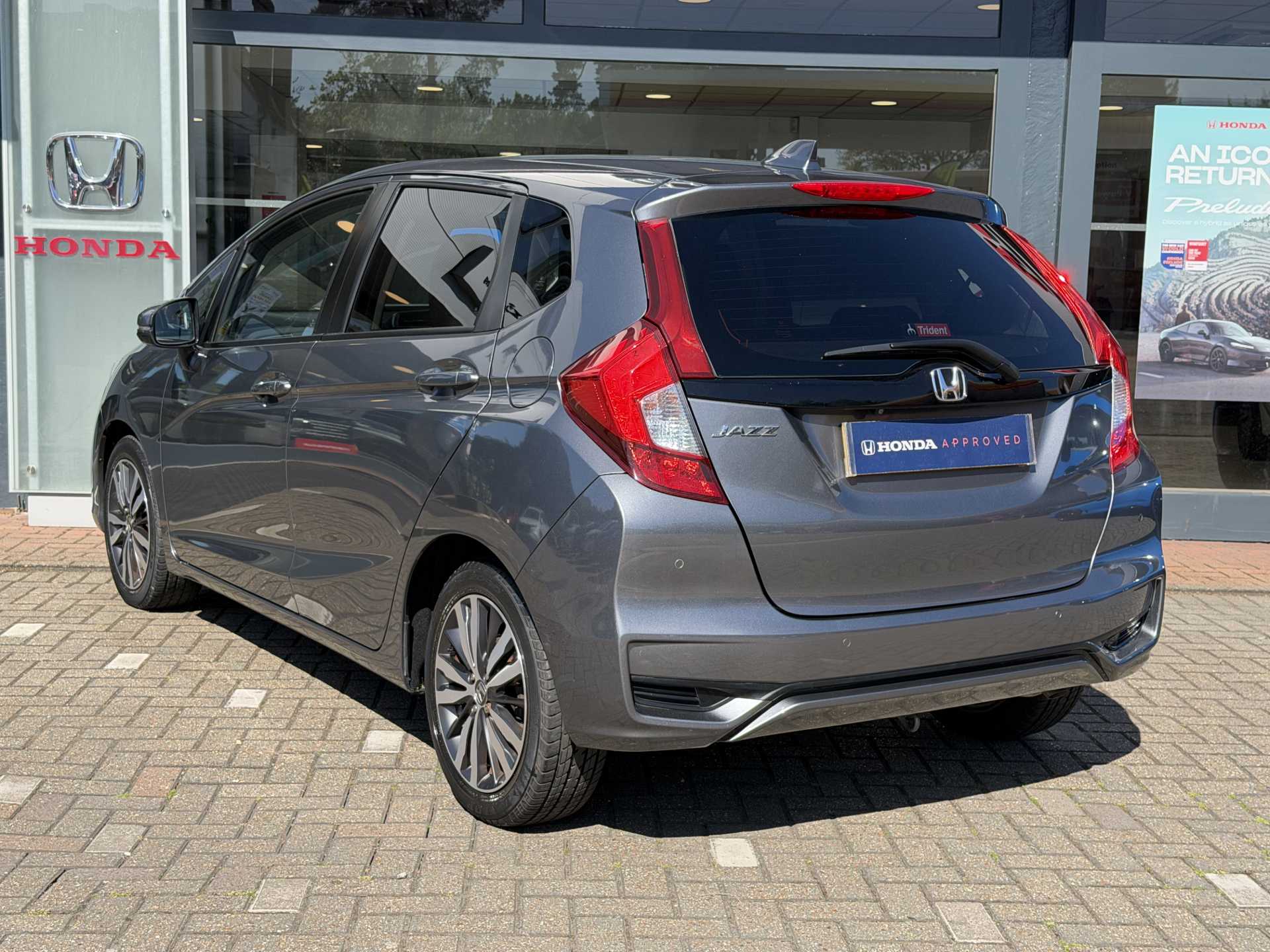Honda Jazz 1.3 i-VTEC EX Navi 5dr CVT - Image 3