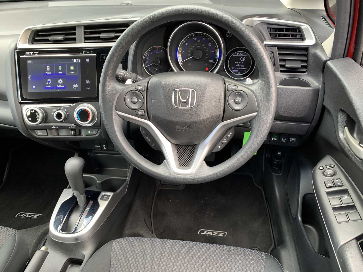 Honda JAZZ 1.3 i-VTEC SE 5dr CVT - Image 16