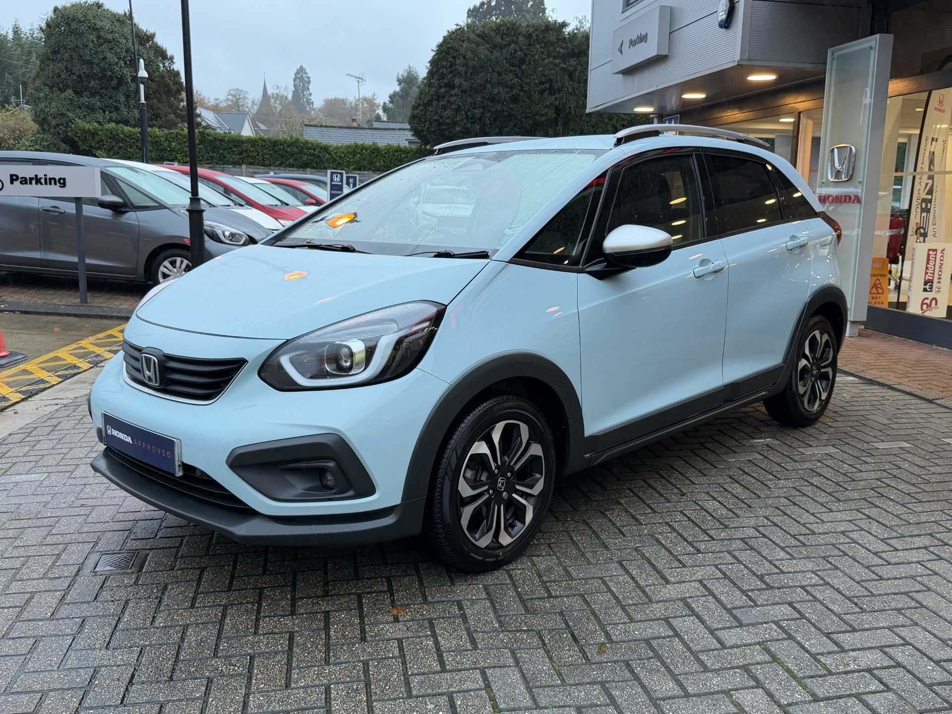 Honda Jazz 1.5 i-MMD Hybrid Crosstar EX 5dr eCVT - Image 10