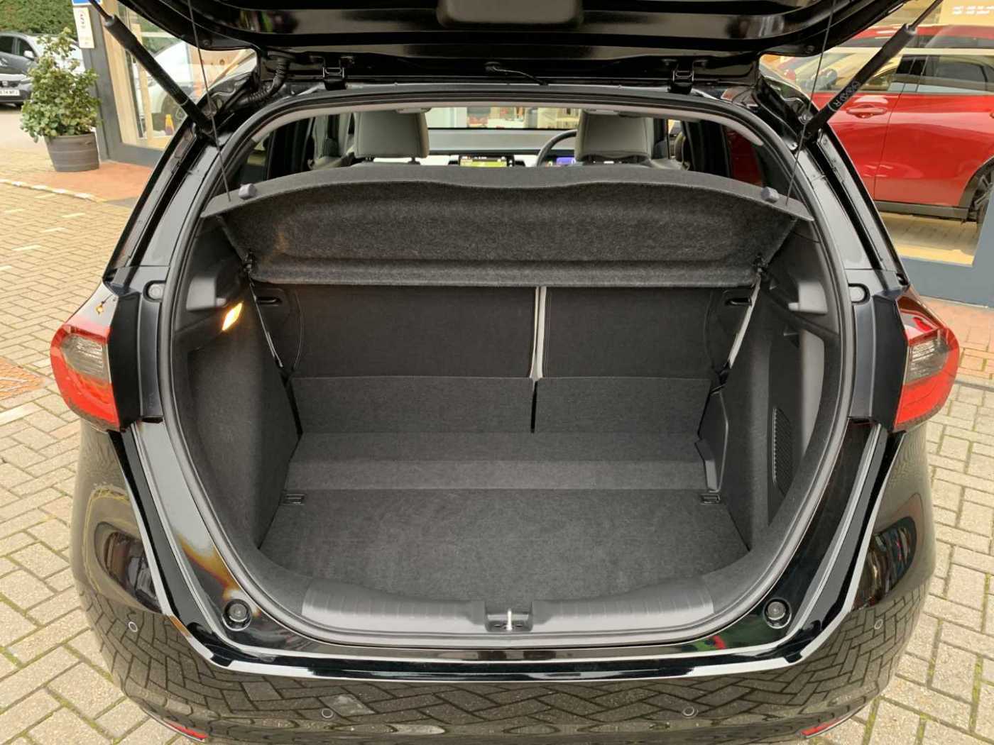 Honda JAZZ 1.5 i-MMD Hybrid EX 5dr eCVT - Image 13
