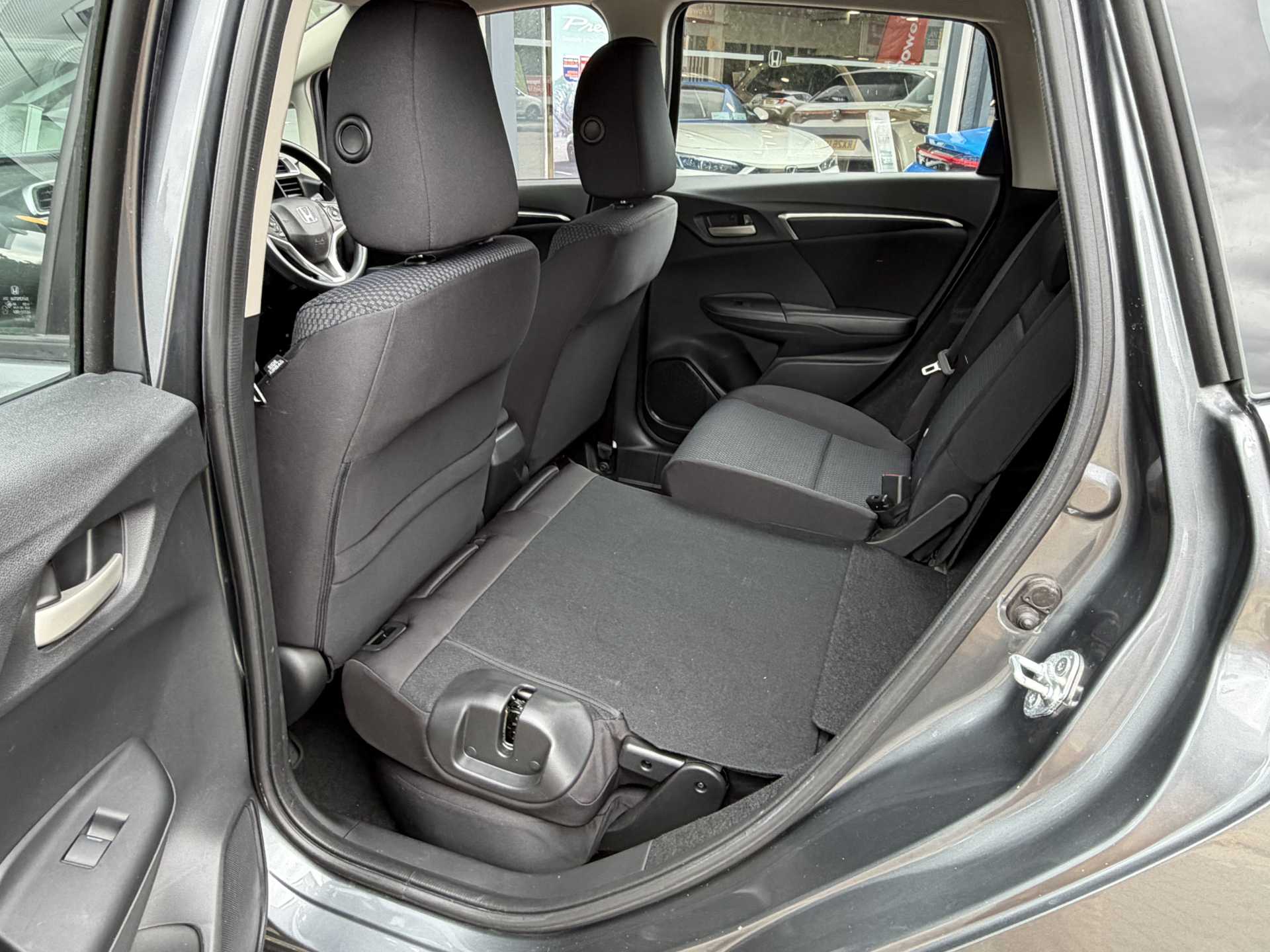 Honda Jazz 1.3 i-VTEC SE Navi 5dr CVT - Image 19