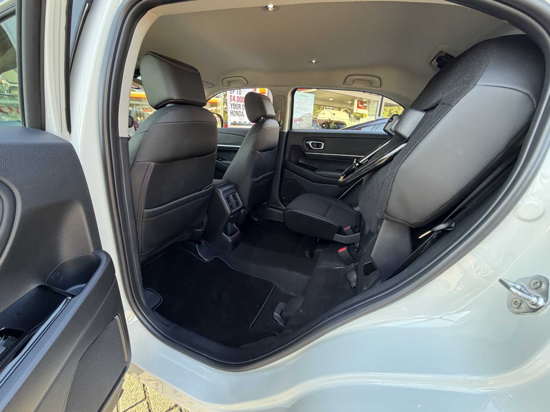 Honda HR-V 1.5 eHEV Advance 5dr CVT — image 18