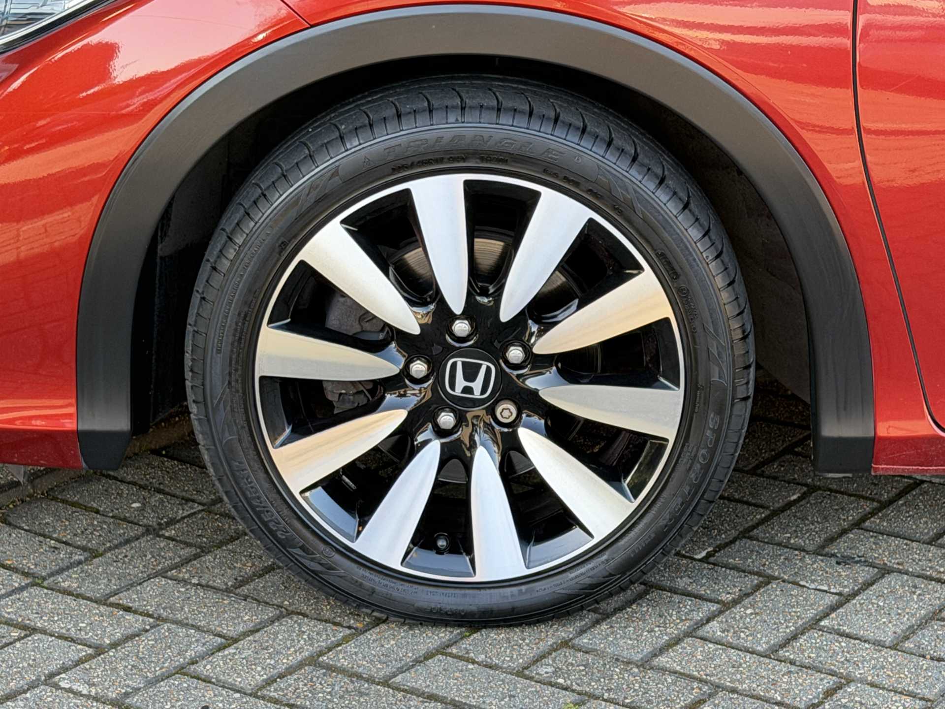 Honda Civic 1.8 i-VTEC SR 5dr Auto - Image 9