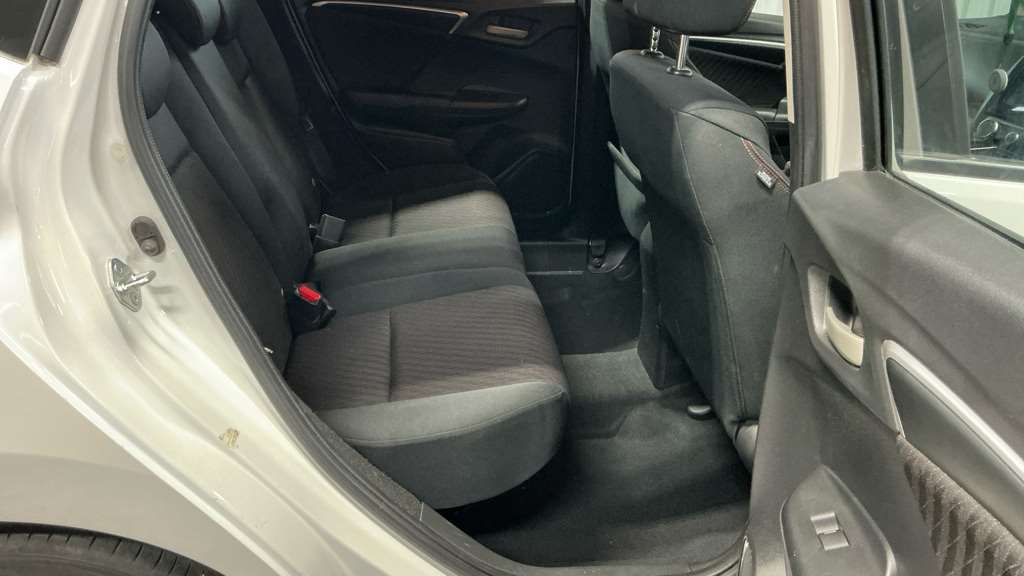 Honda Jazz 1.5 i-VTEC Sport 5dr Navi CVT - Image 8