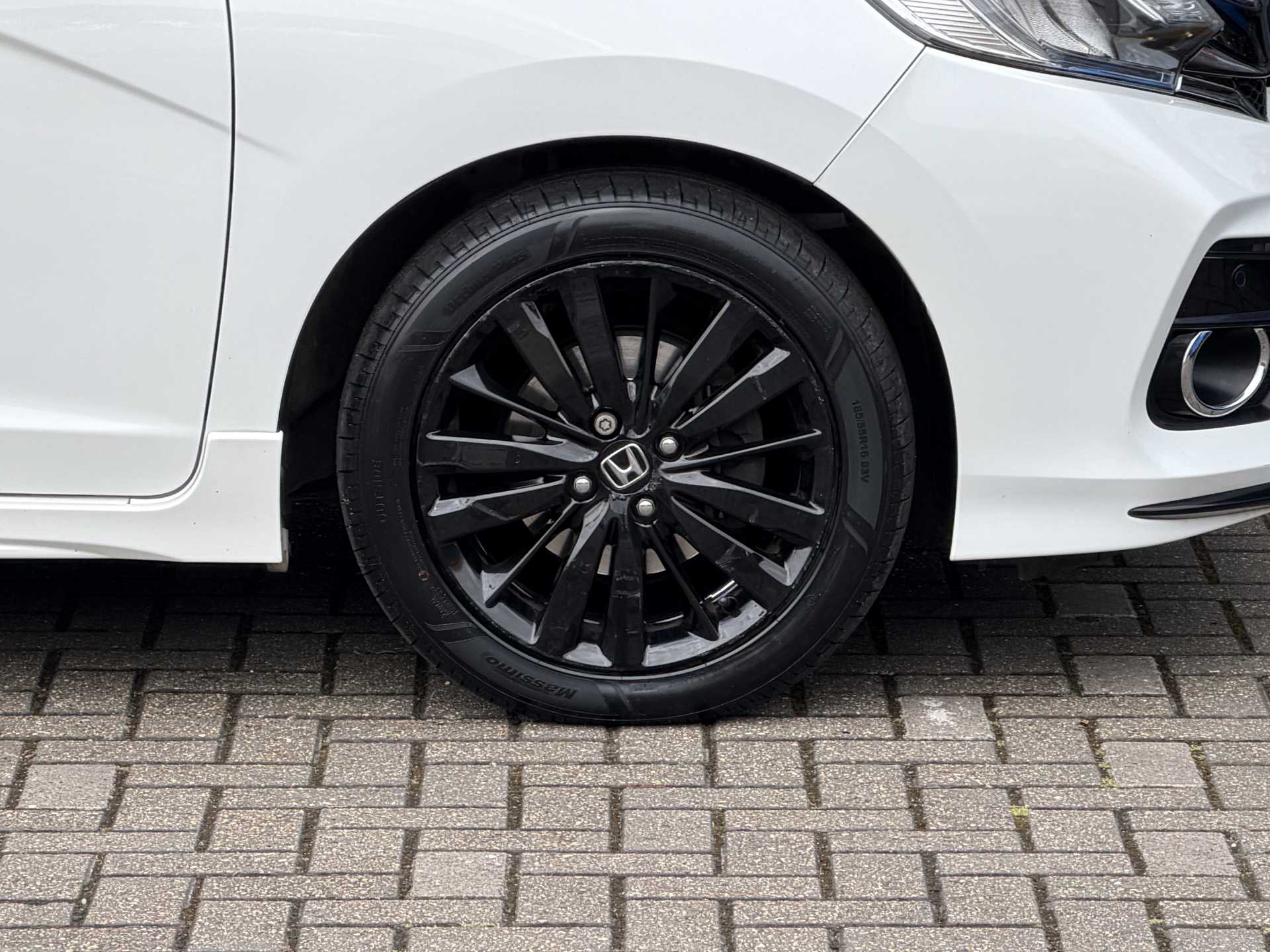 Honda Jazz 1.5 i-VTEC Sport 5dr Navi CVT - Image 9
