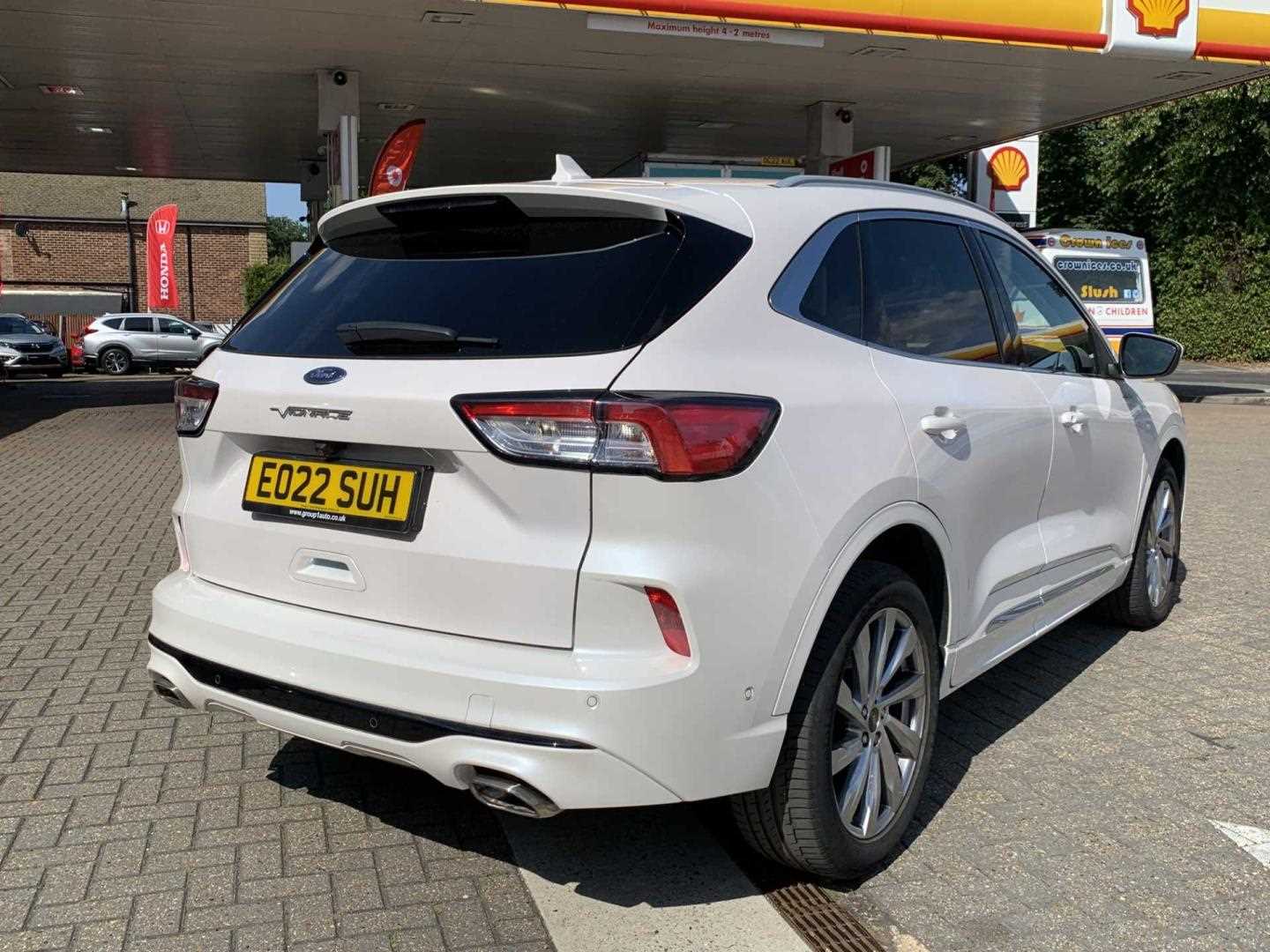 Ford KUGA 2.5 PHEV Vignale 5dr CVT - Image 12