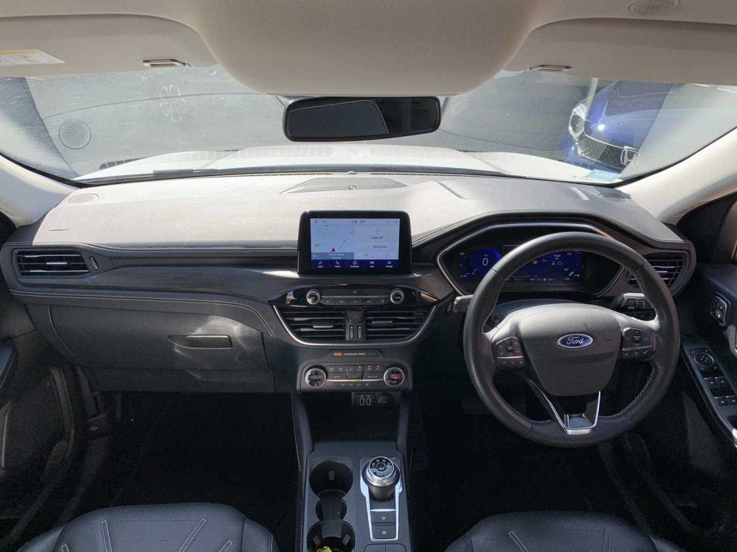 Ford KUGA 2.5 PHEV Vignale 5dr CVT - Image 4