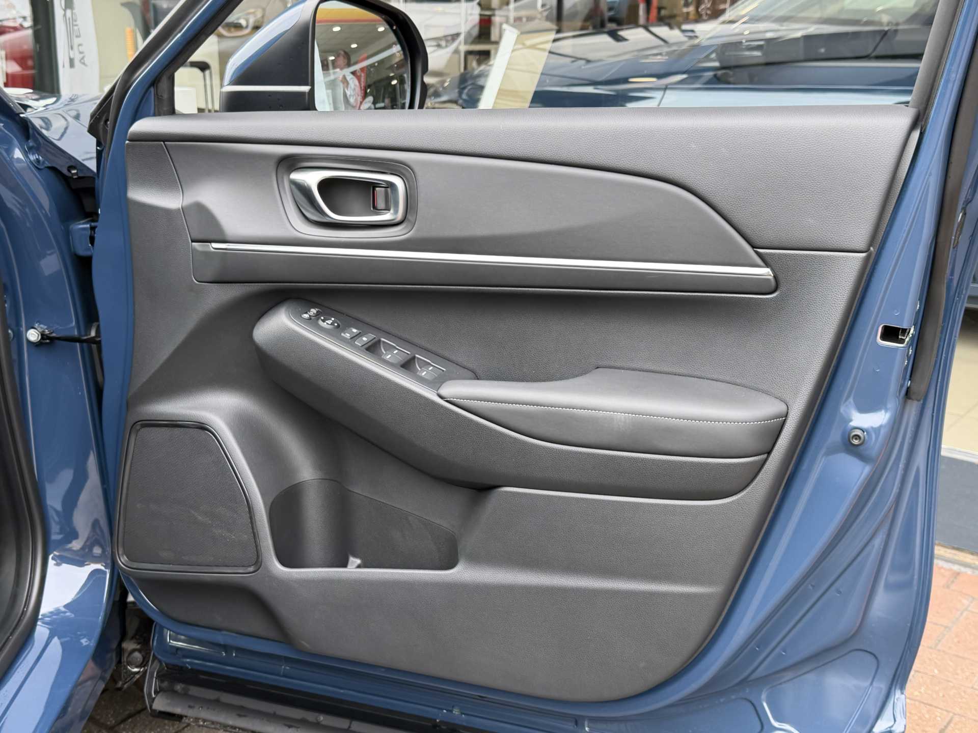 Honda HR-V 1.5 eHEV Advance 5dr CVT - Image 17