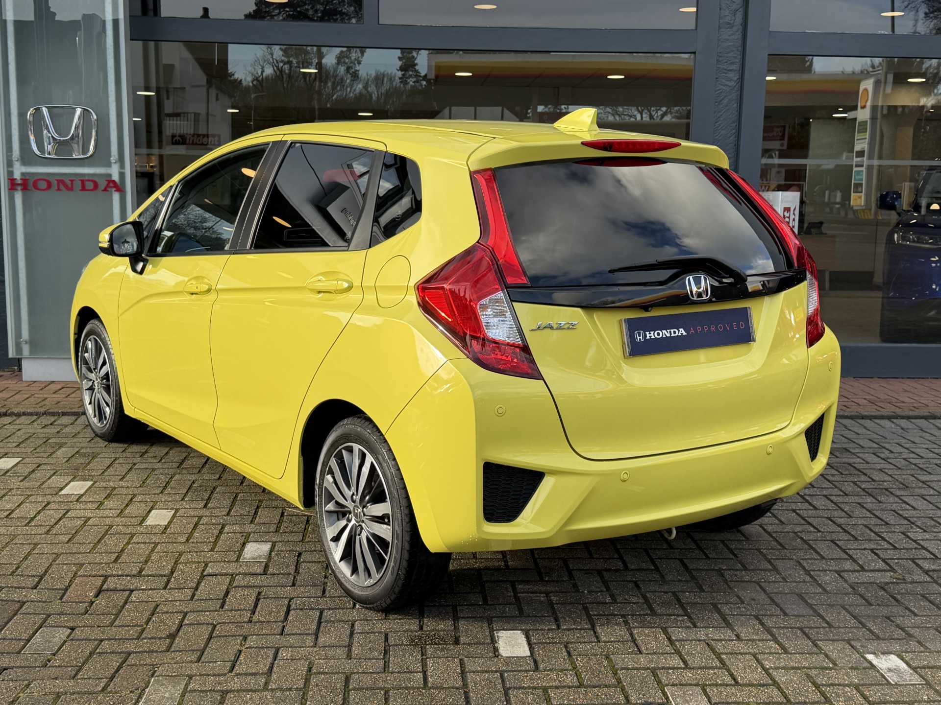 Honda Jazz 1.3 EX Navi 5dr - Image 3