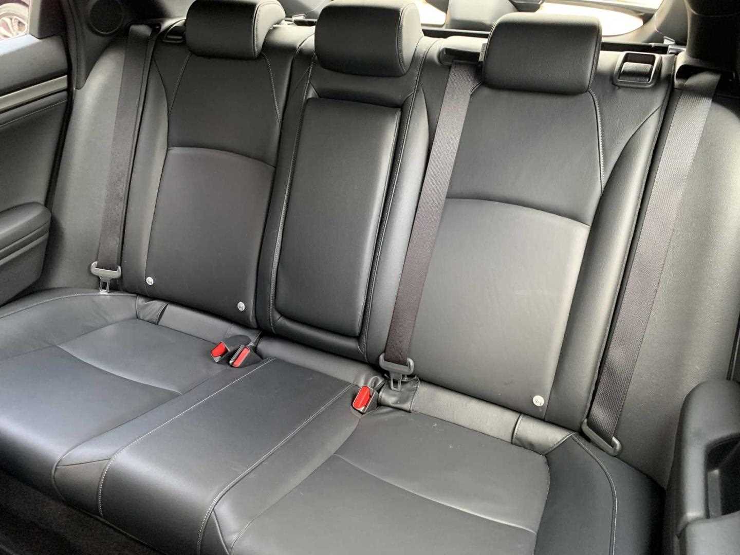 Honda CIVIC 1.5 VTEC Turbo Prestige 5dr CVT - Image 8