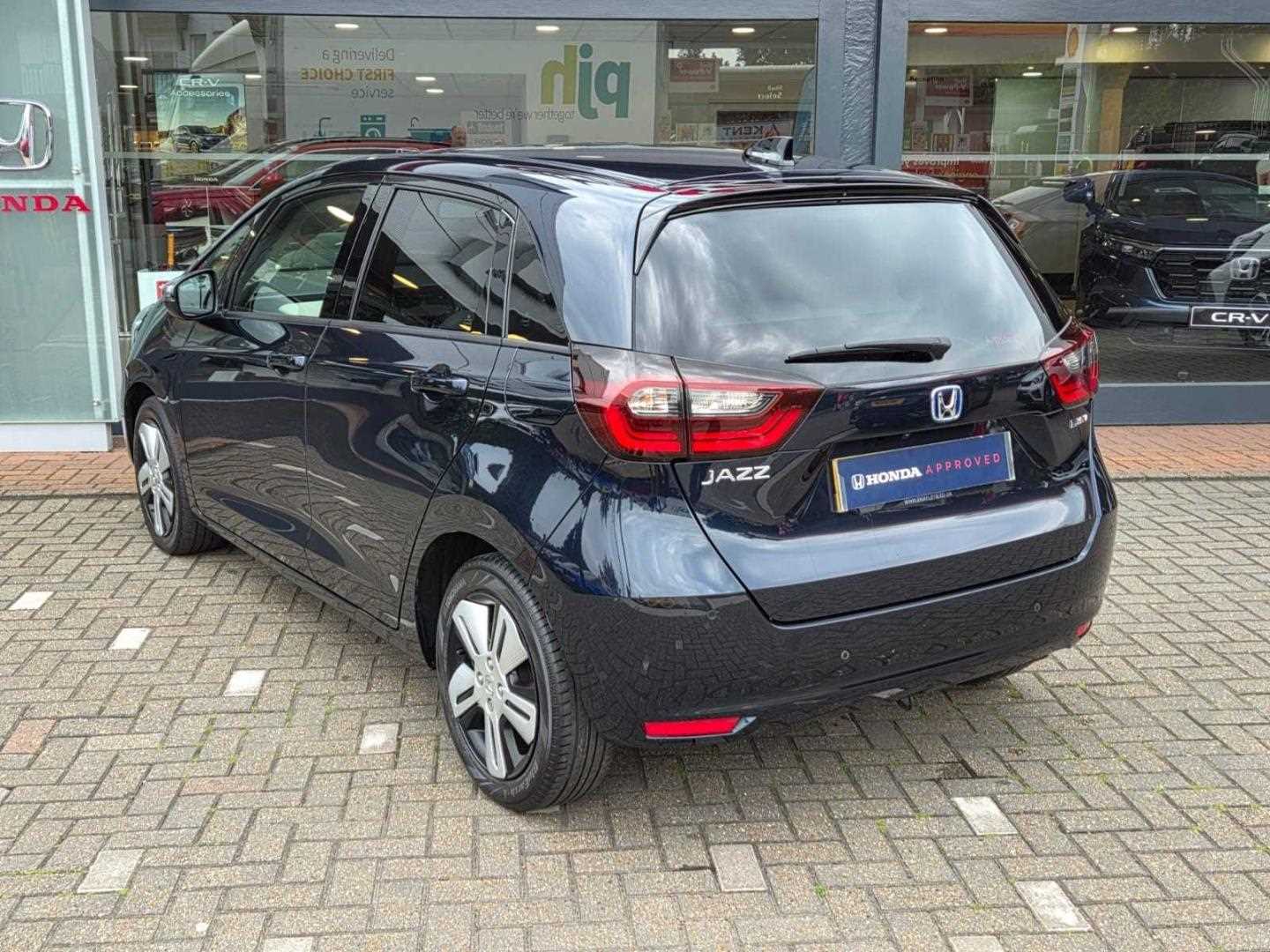 Honda JAZZ 1.5 i-MMD Hybrid EX 5dr eCVT - Image 12