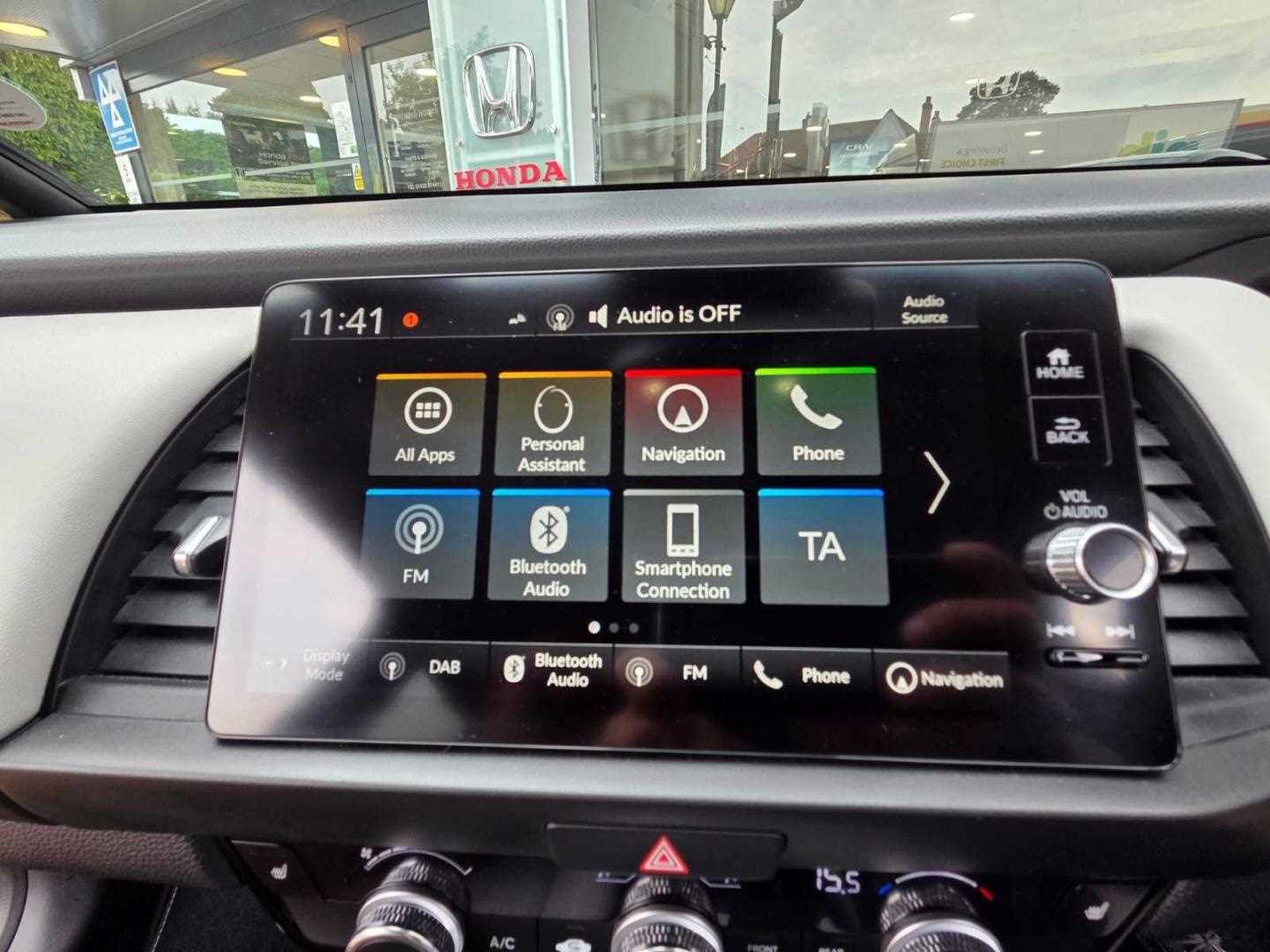 Honda JAZZ 1.5 i-MMD Hybrid EX 5dr eCVT - Image 16
