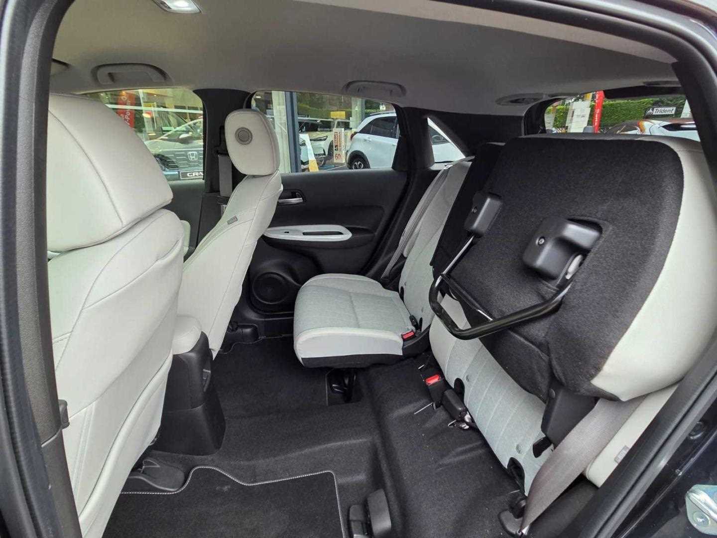 Honda JAZZ 1.5 i-MMD Hybrid EX 5dr eCVT - Image 18