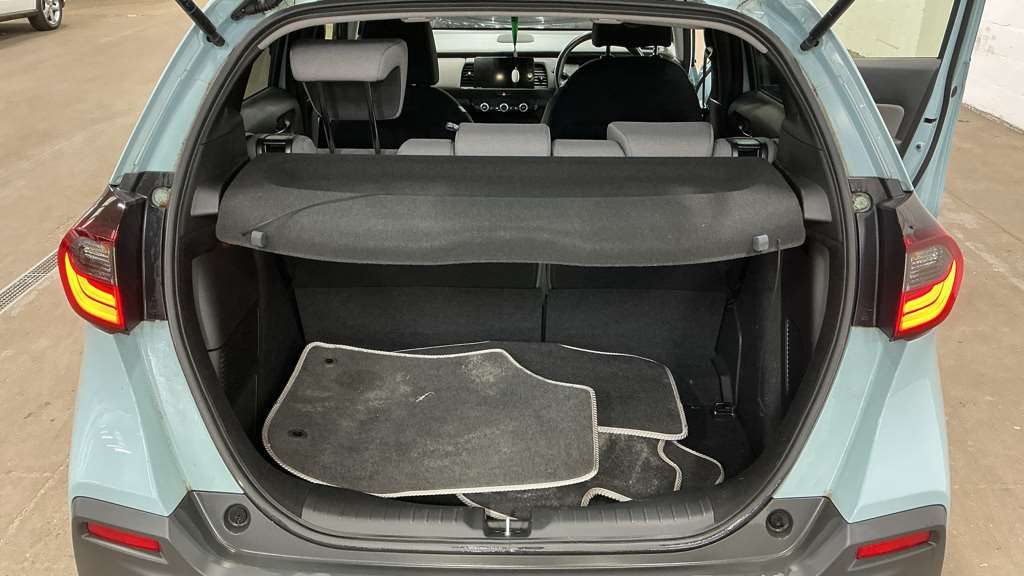 Honda Jazz 1.5 i-MMD Hybrid Crosstar EX 5dr eCVT - Image 10