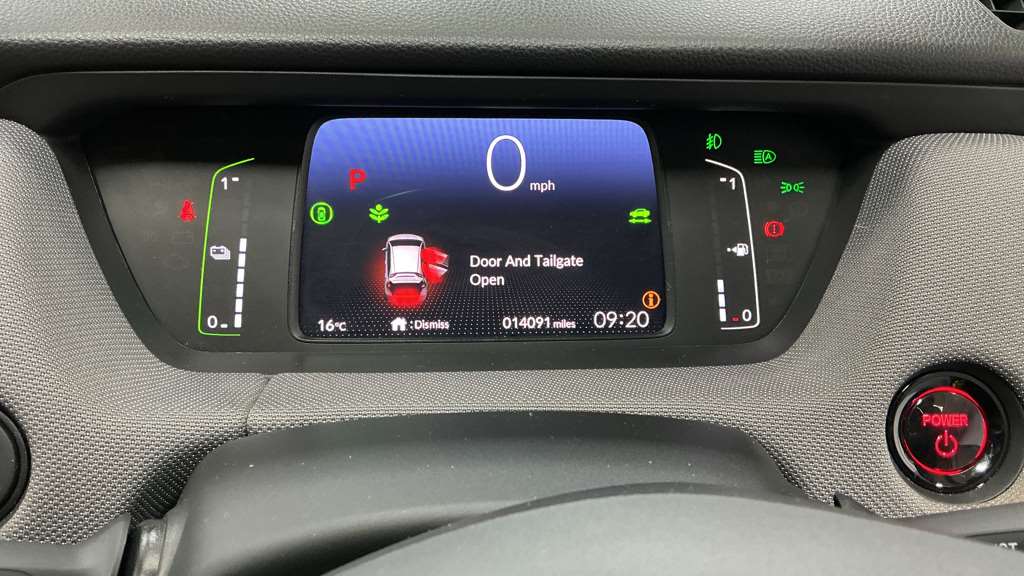 Honda Jazz 1.5 i-MMD Hybrid Crosstar EX 5dr eCVT - Image 9