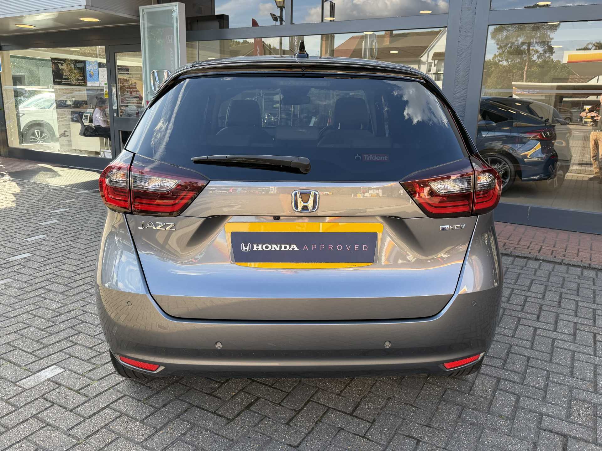 Honda Jazz 1.5 i-MMD Hybrid EX 5dr eCVT - Image 7