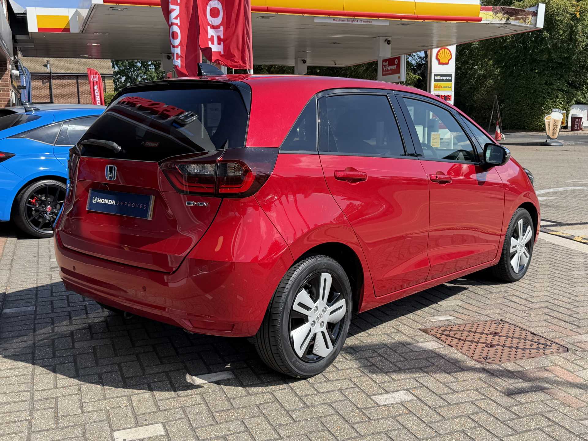 Honda Jazz 1.5 i-MMD Hybrid EX 5dr eCVT — image 12