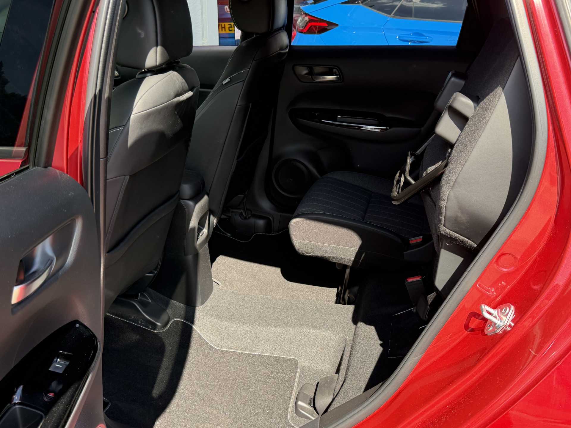 Honda Jazz 1.5 i-MMD Hybrid EX 5dr eCVT — image 18