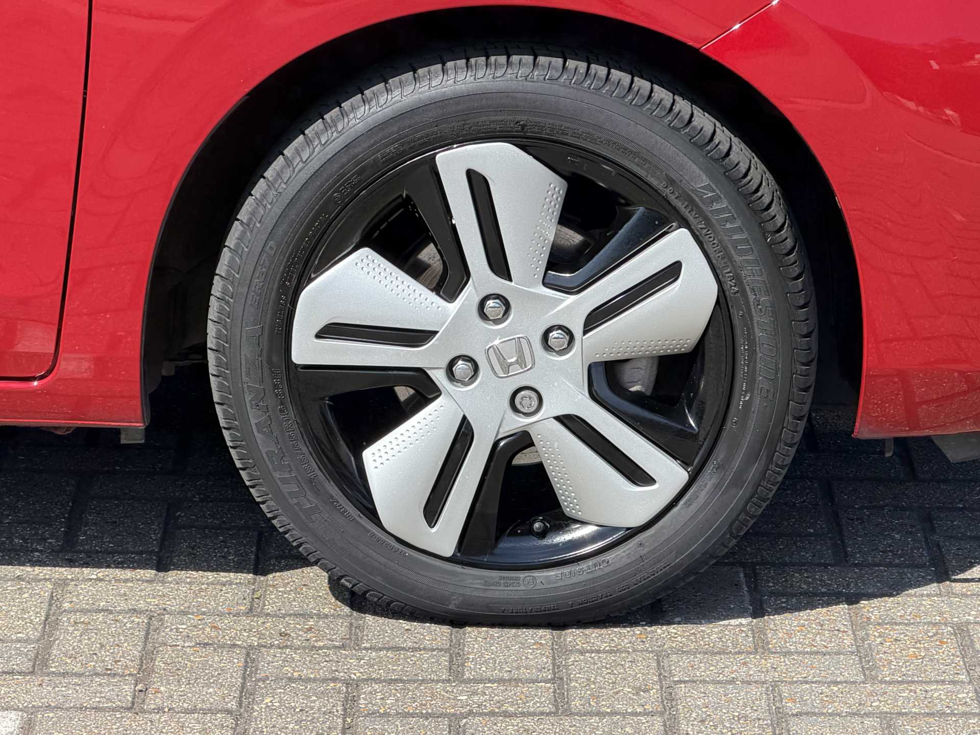 Honda Jazz 1.5 i-MMD Hybrid EX 5dr eCVT - Image 9