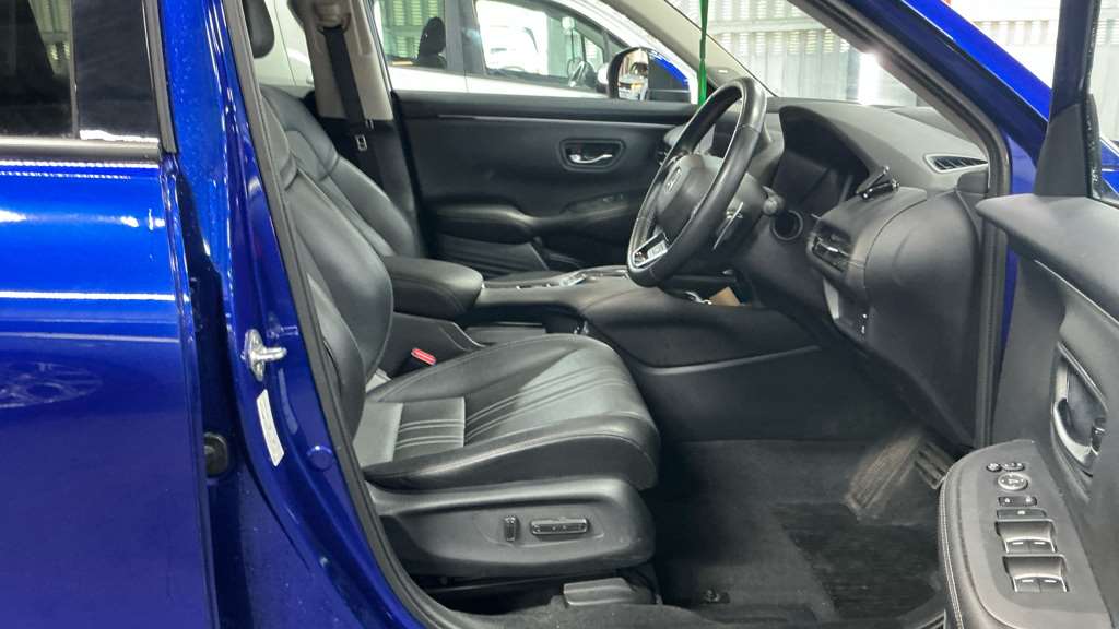 Honda ZR-V 2.0 eHEV Advance 5dr CVT — image 2