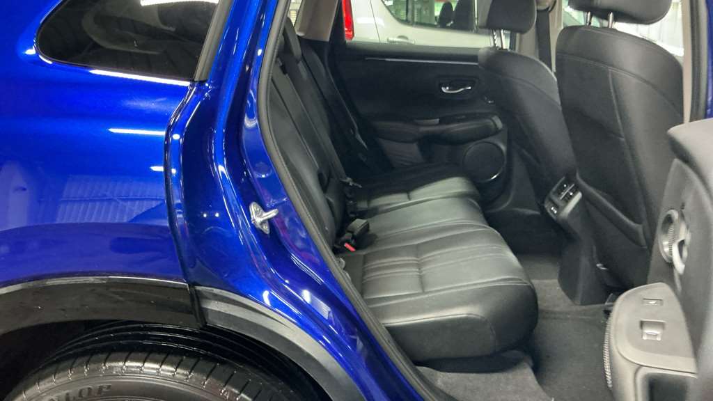 Honda ZR-V 2.0 eHEV Advance 5dr CVT — image 8