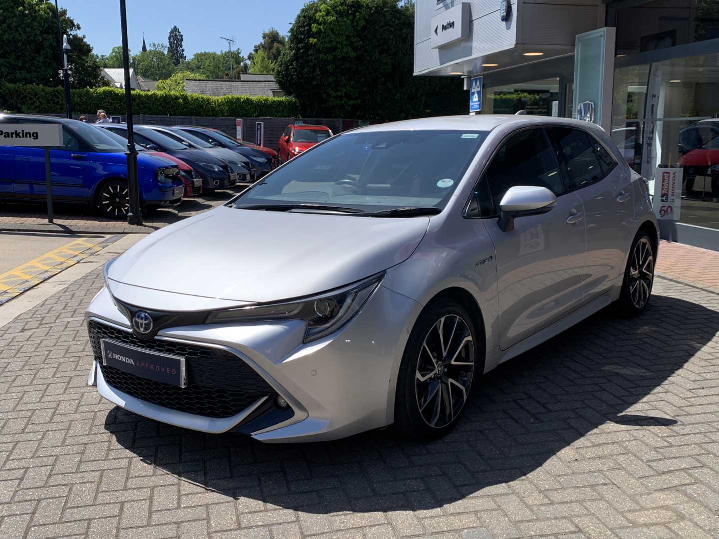 Toyota COROLLA 1.8 VVT-i Hybrid Excel 5dr CVT - Image 10