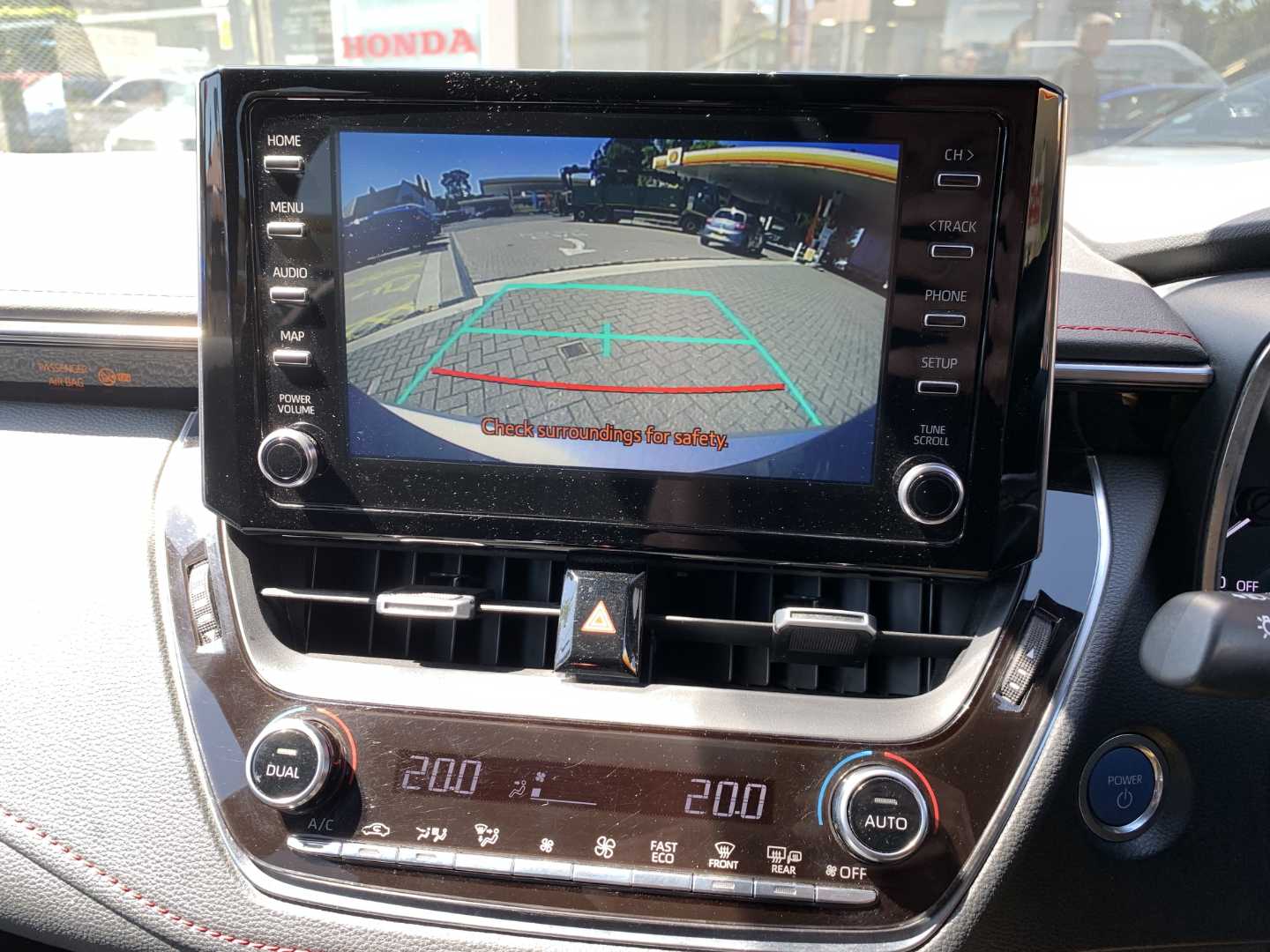 Toyota COROLLA 1.8 VVT-i Hybrid Excel 5dr CVT - Image 14