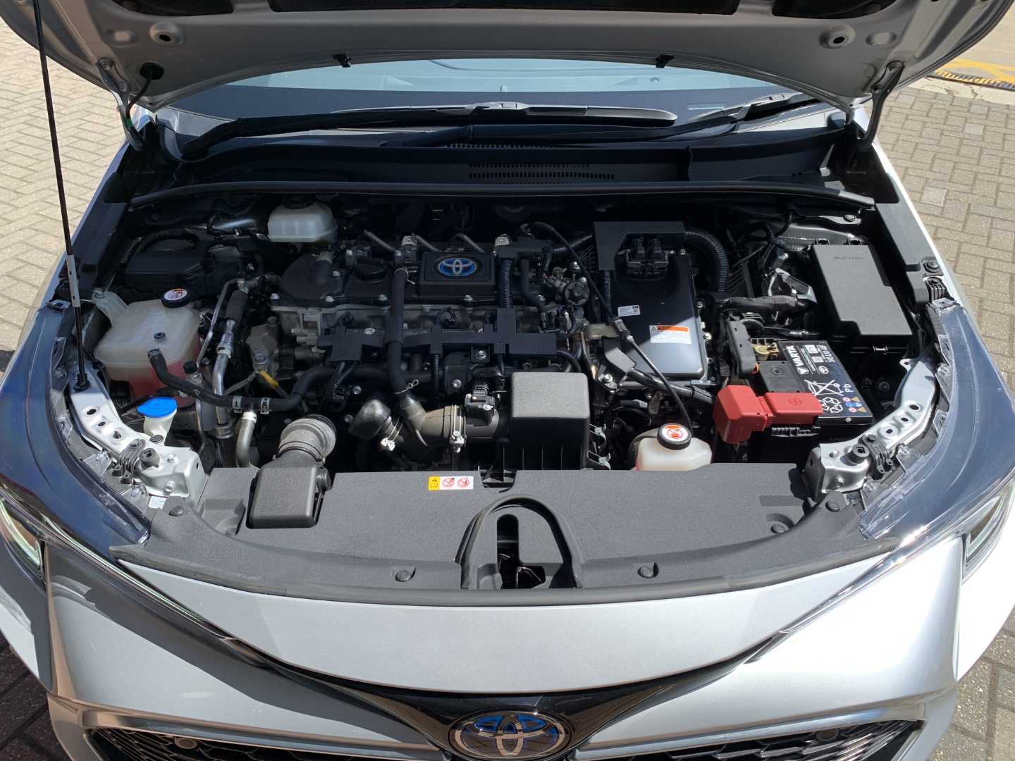 Toyota COROLLA 1.8 VVT-i Hybrid Excel 5dr CVT - Image 20